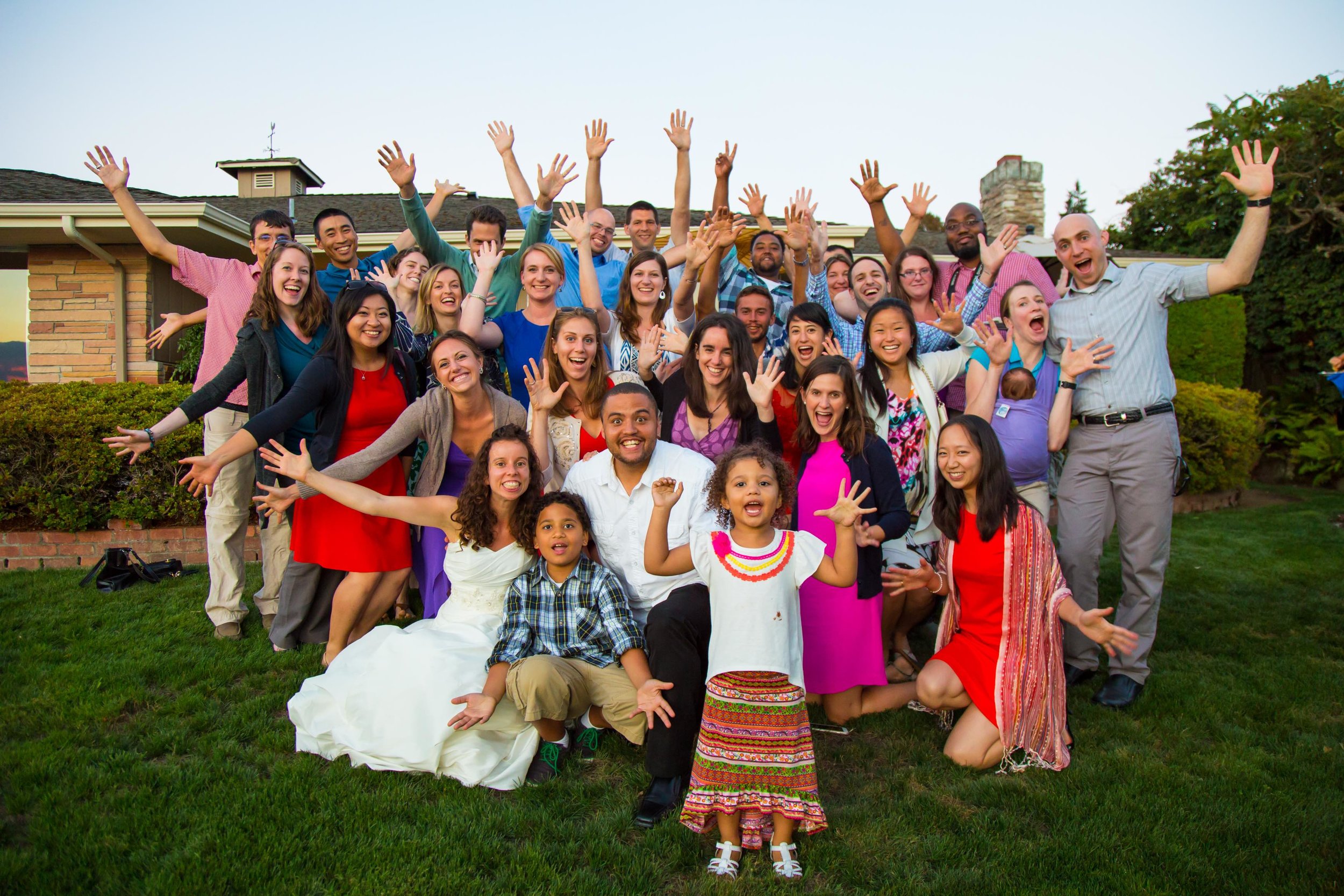 Group Photo of Family and Guests | Seattle Wedding Photographer | By G. Lin Photography