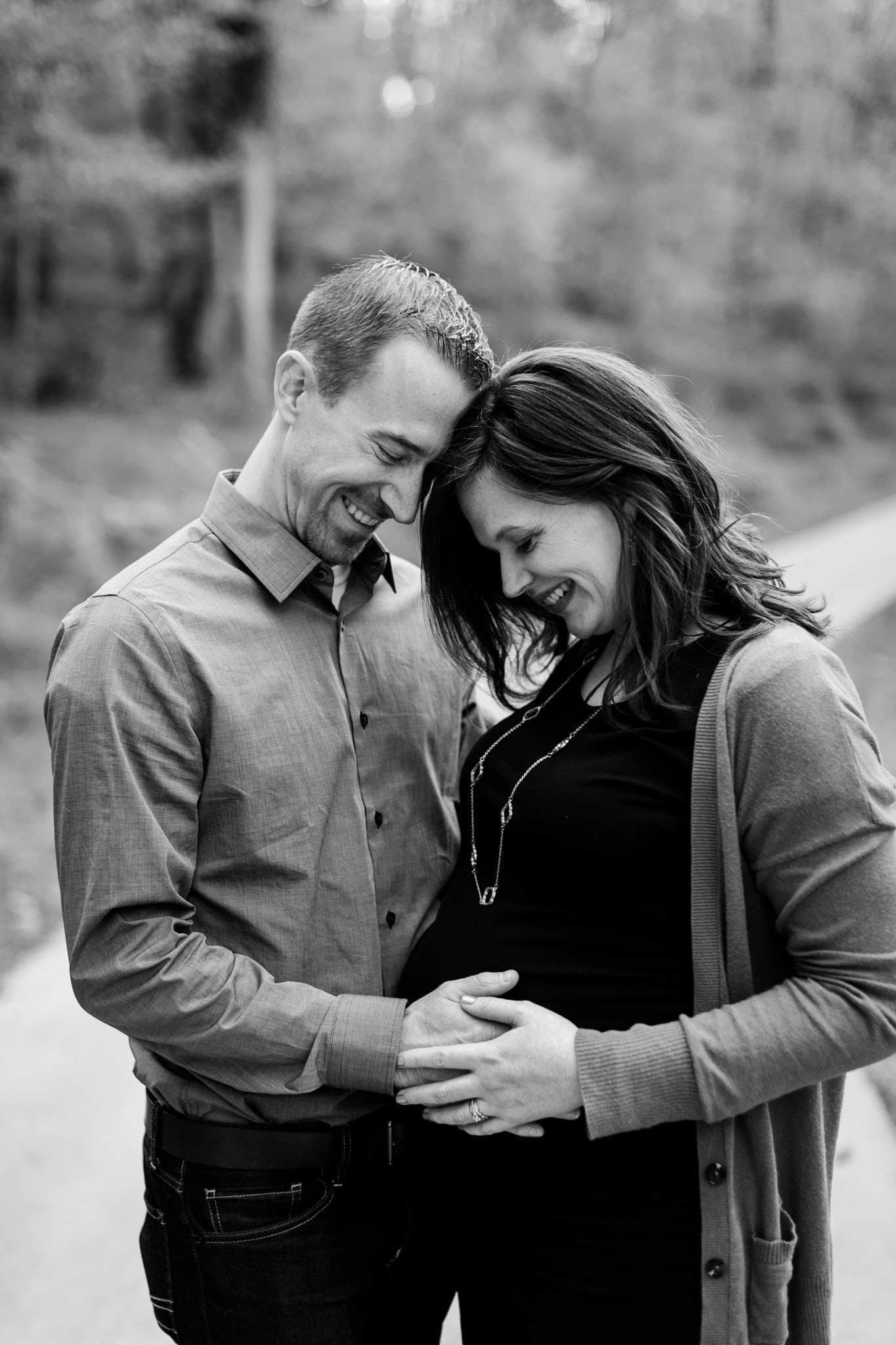 Beautiful black and white maternity photo | Durham Maternity Photographer | By G. Lin Photography