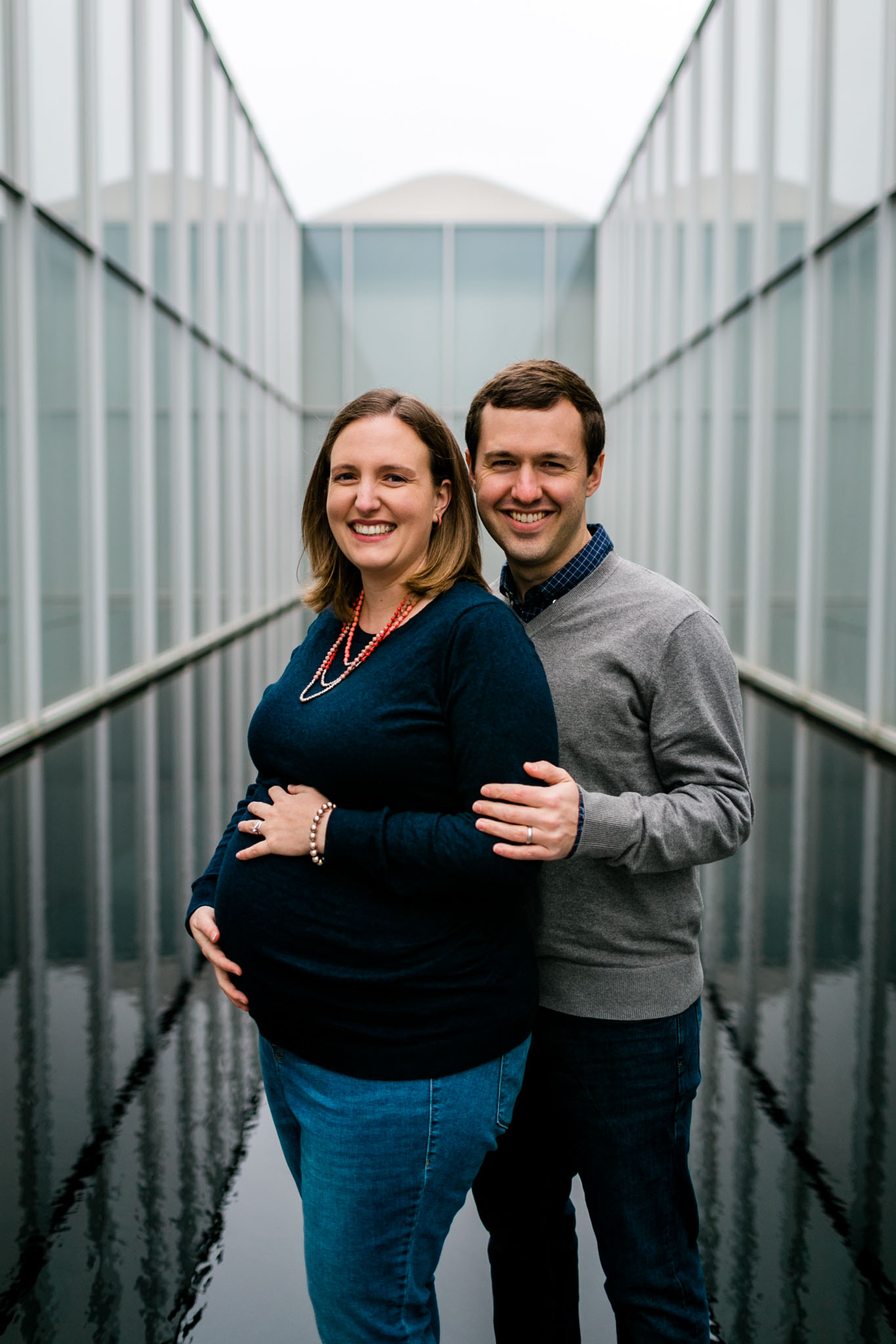 Modern maternity photo at NCMA | Raleigh Maternity Photographer | By G. Lin Photography