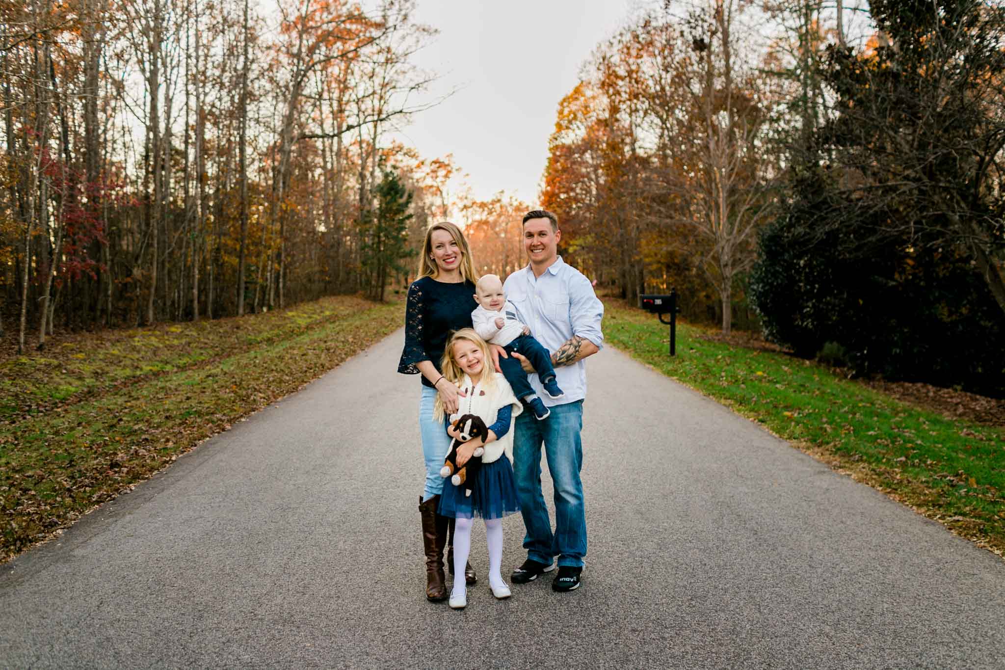 Outdoor fall family photo | By G. Lin Photography | Raleigh Family Photographer