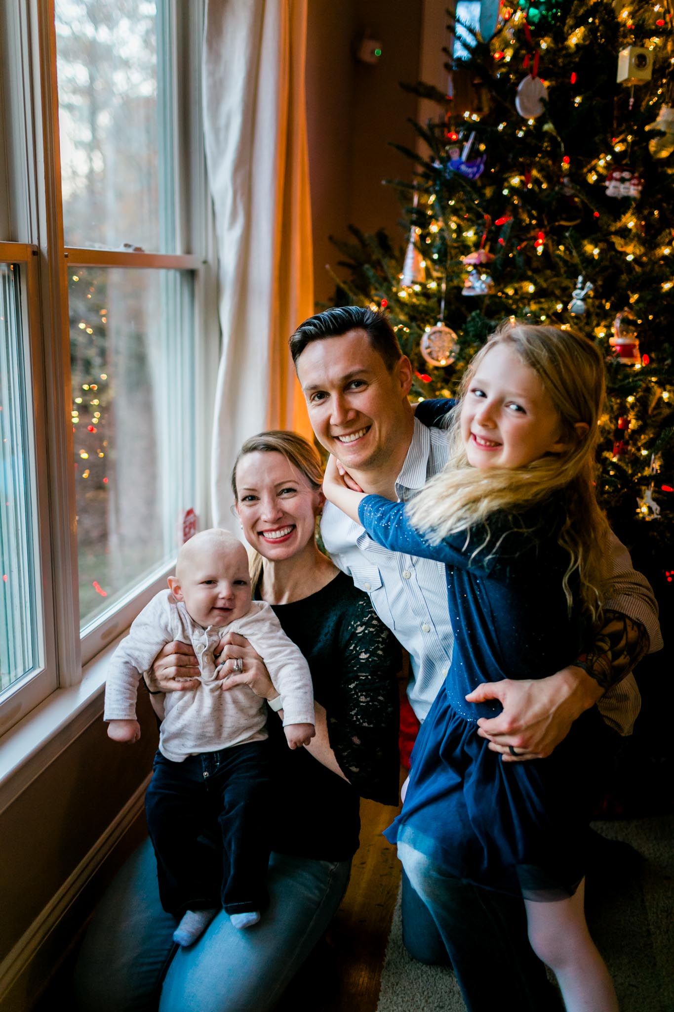 Family photo by Christmas Tree | By G. Lin Photography | Durham Photographer