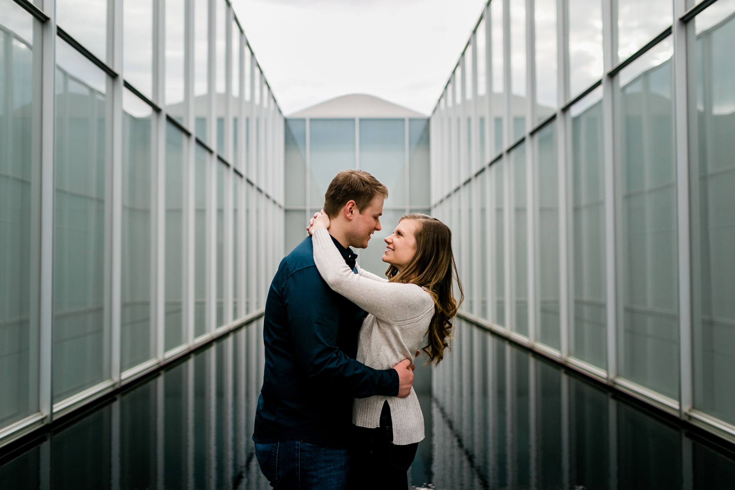 Engagement portrait at NCMA | Raleigh Engagement Photographer | By G. Lin Photography