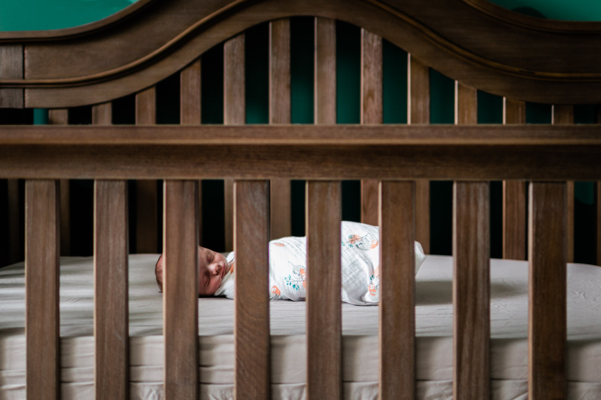 Raleigh Newborn Photographer | By G. Lin Photography | Baby sleeping in crib
