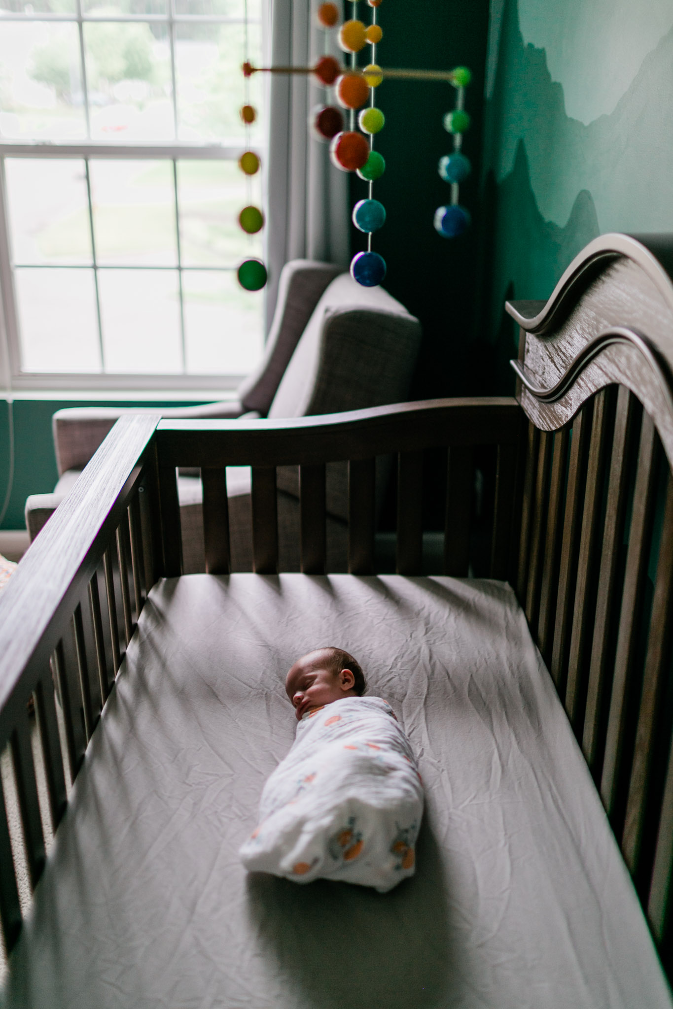 Raleigh Newborn Photographer | By G. Lin Photography | Baby sleeping in crib