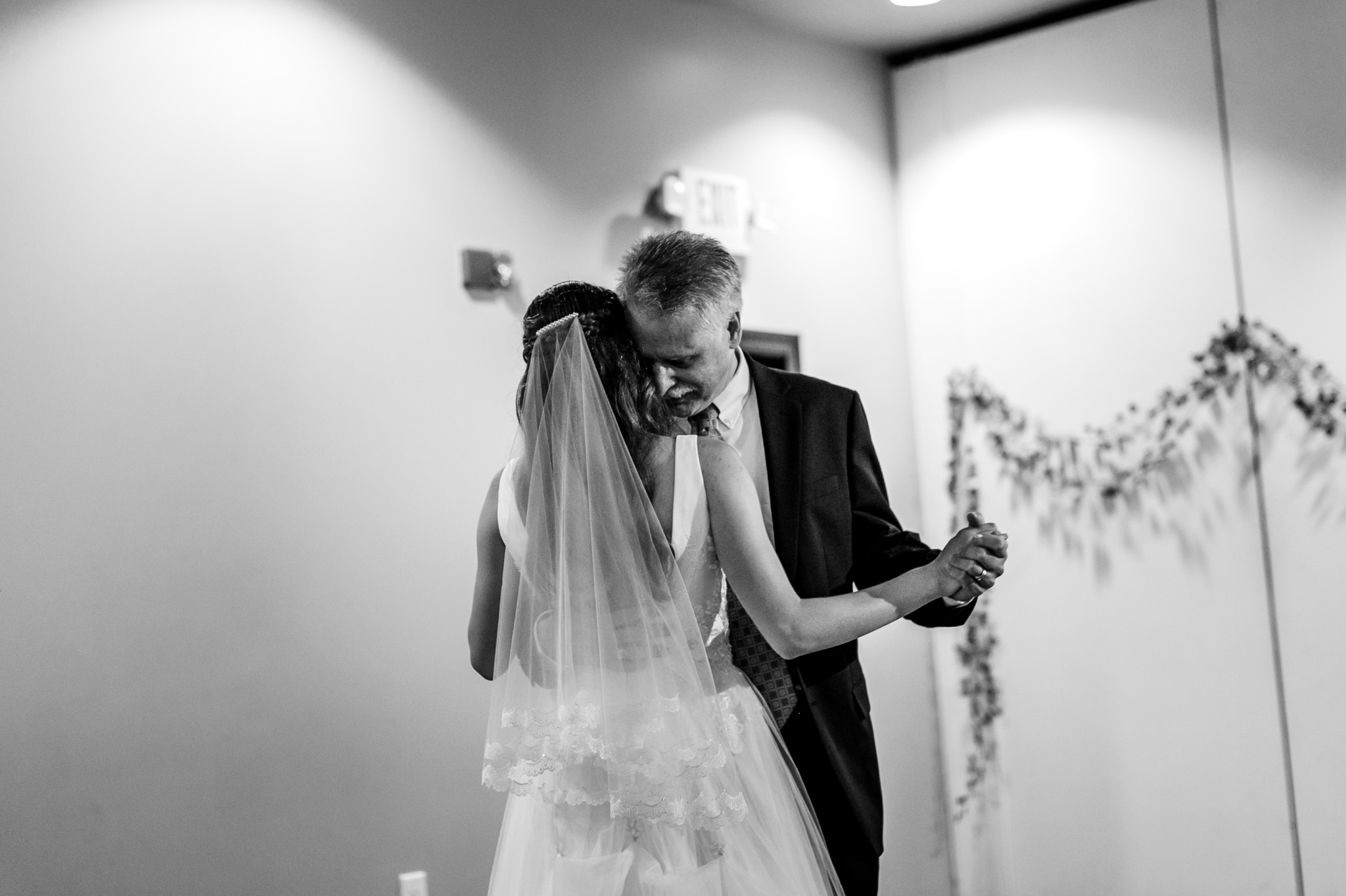 Father and daughter dance | Raleigh Wedding Photographer | By G. Lin Photography