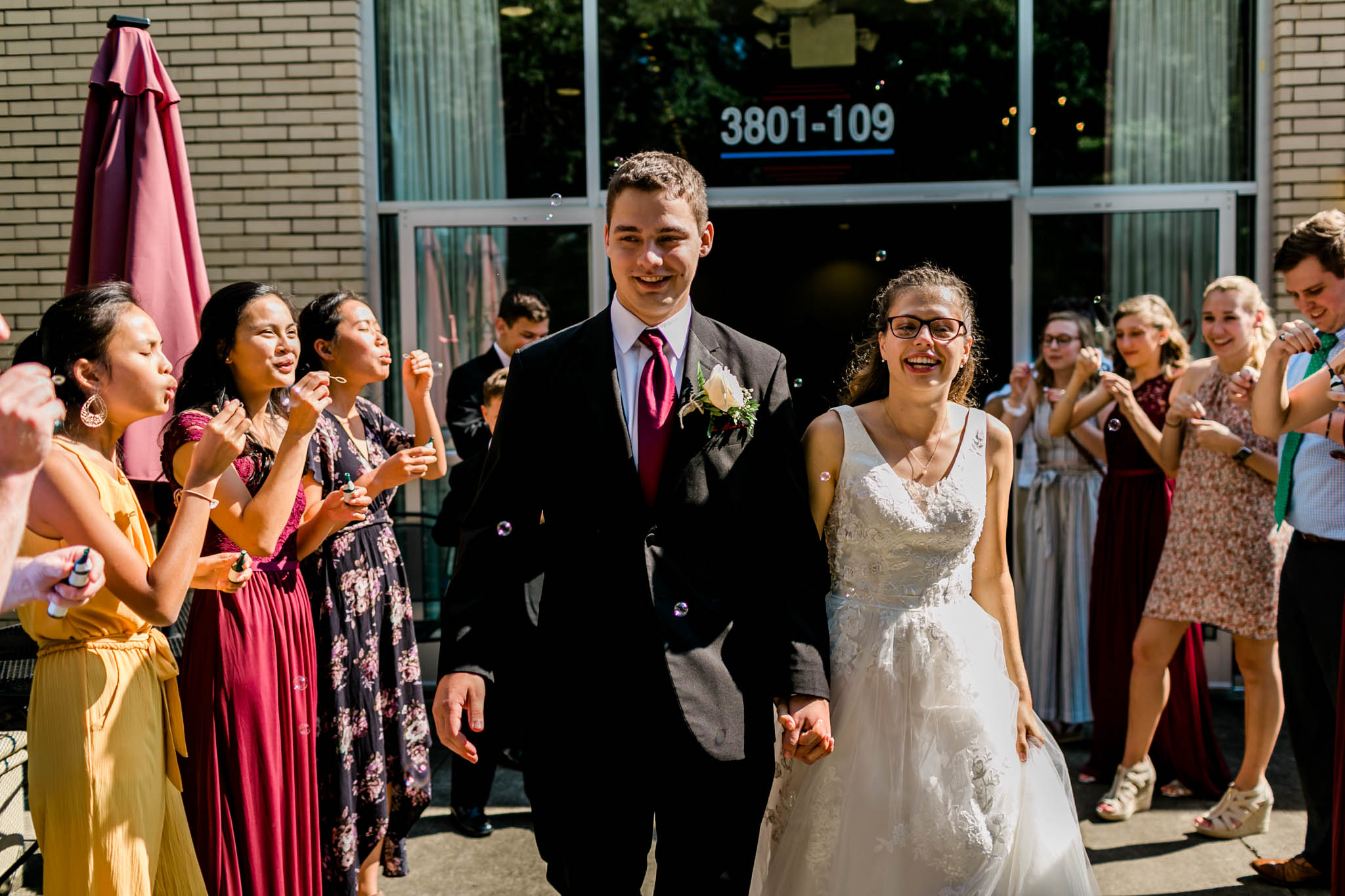 Bride and groom sendoff | Royal Banquet Conference Center | Raleigh Wedding Photographer | By G. Lin Photography