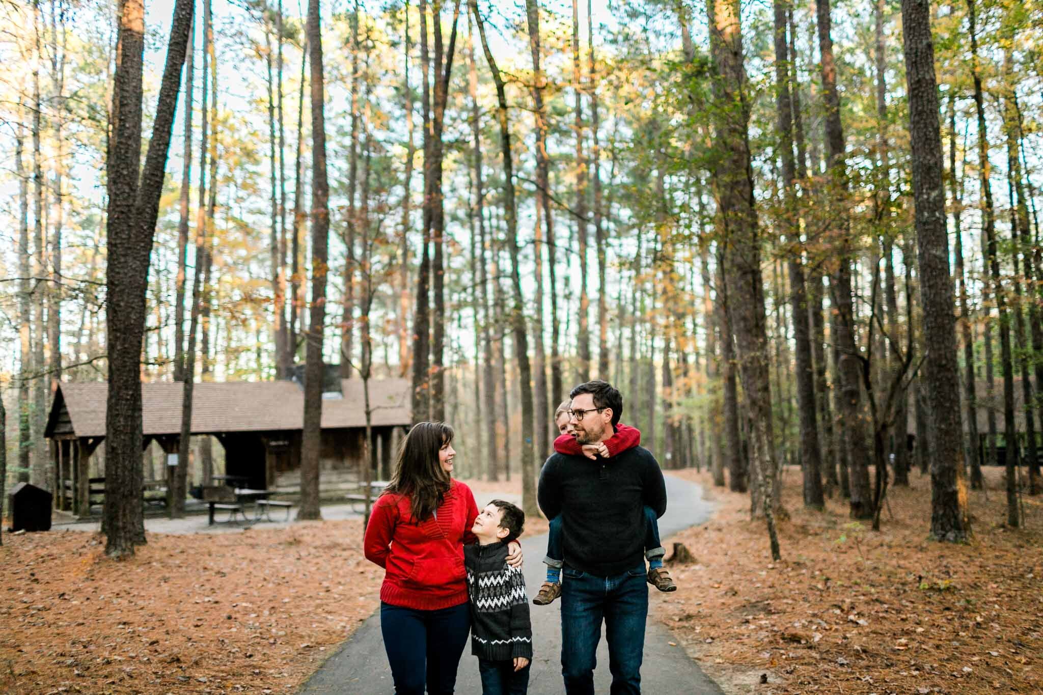 Raleigh Family Photographer | By G. Lin Photography | Outdoor photo of family at Umstead Park