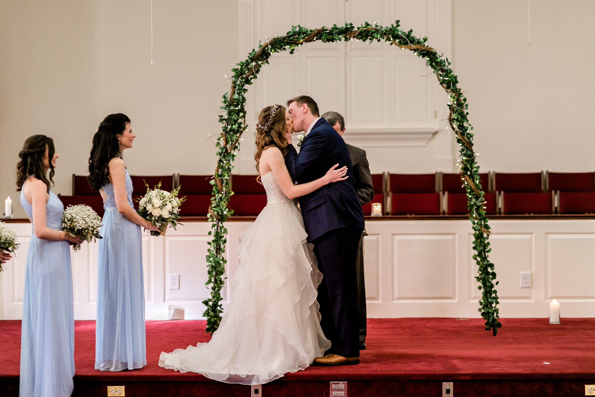 Durham Wedding Photographer | By G. Lin Photography | Bride and groom kiss