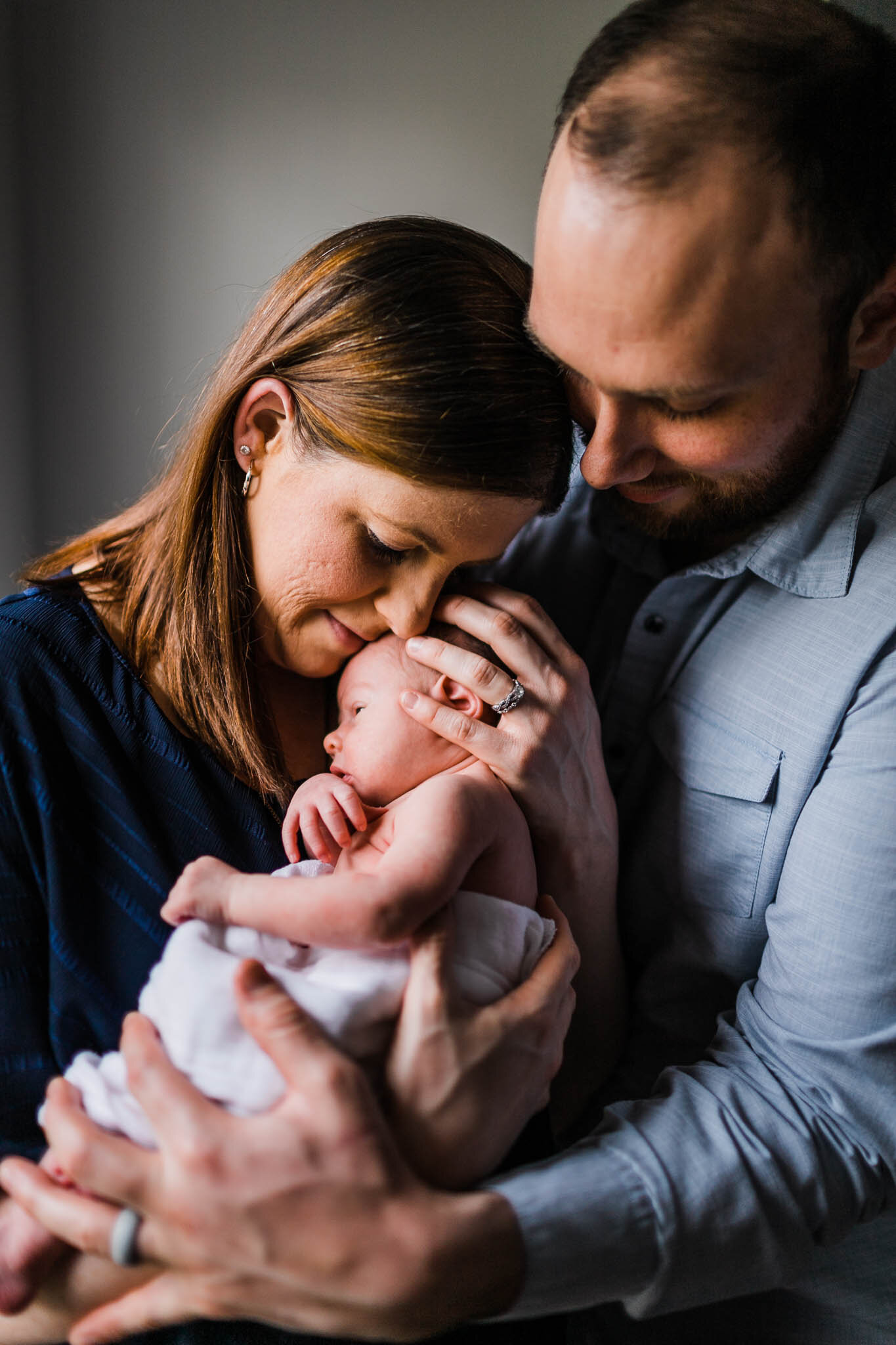 Raleigh-Newborn-Photographer-Lifestyle-Session-at-Home-20.jpg