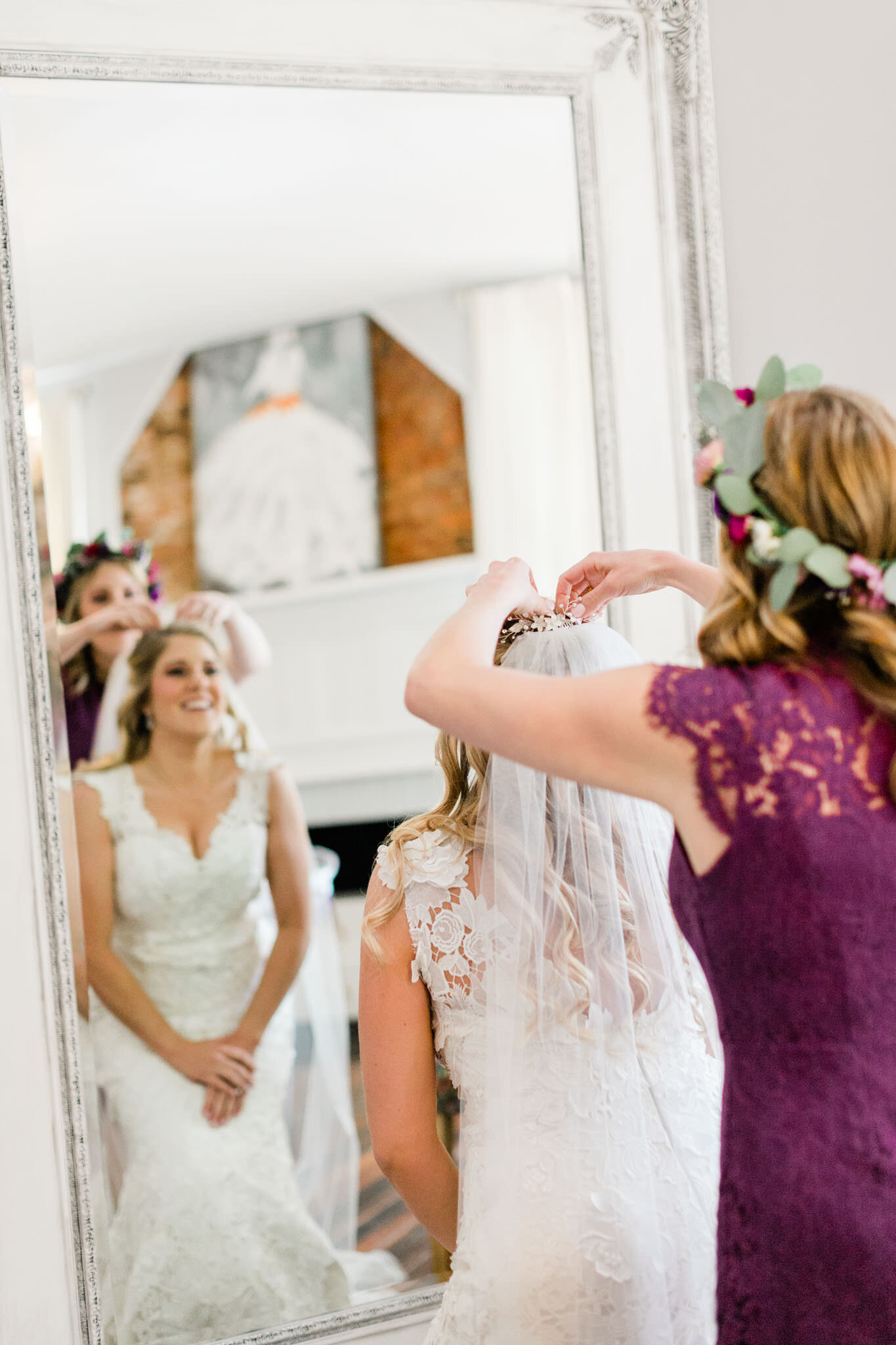 Durham Wedding Photographer | By G. Lin Photography | Bridesmaid putting veil on bride