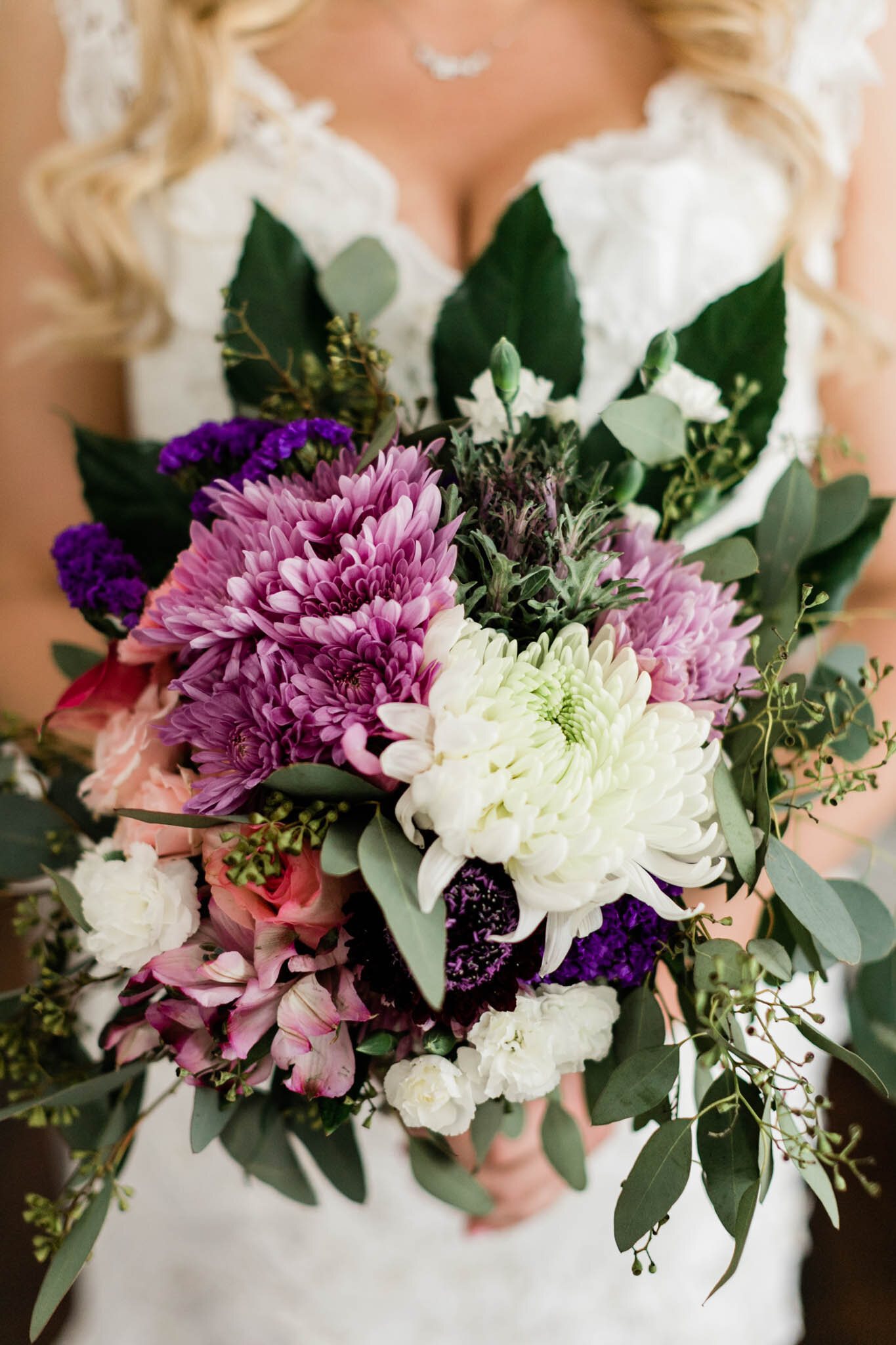 Durham Wedding Photographer | By G. Lin Photography | Bridal bouquet with purple and white flowers