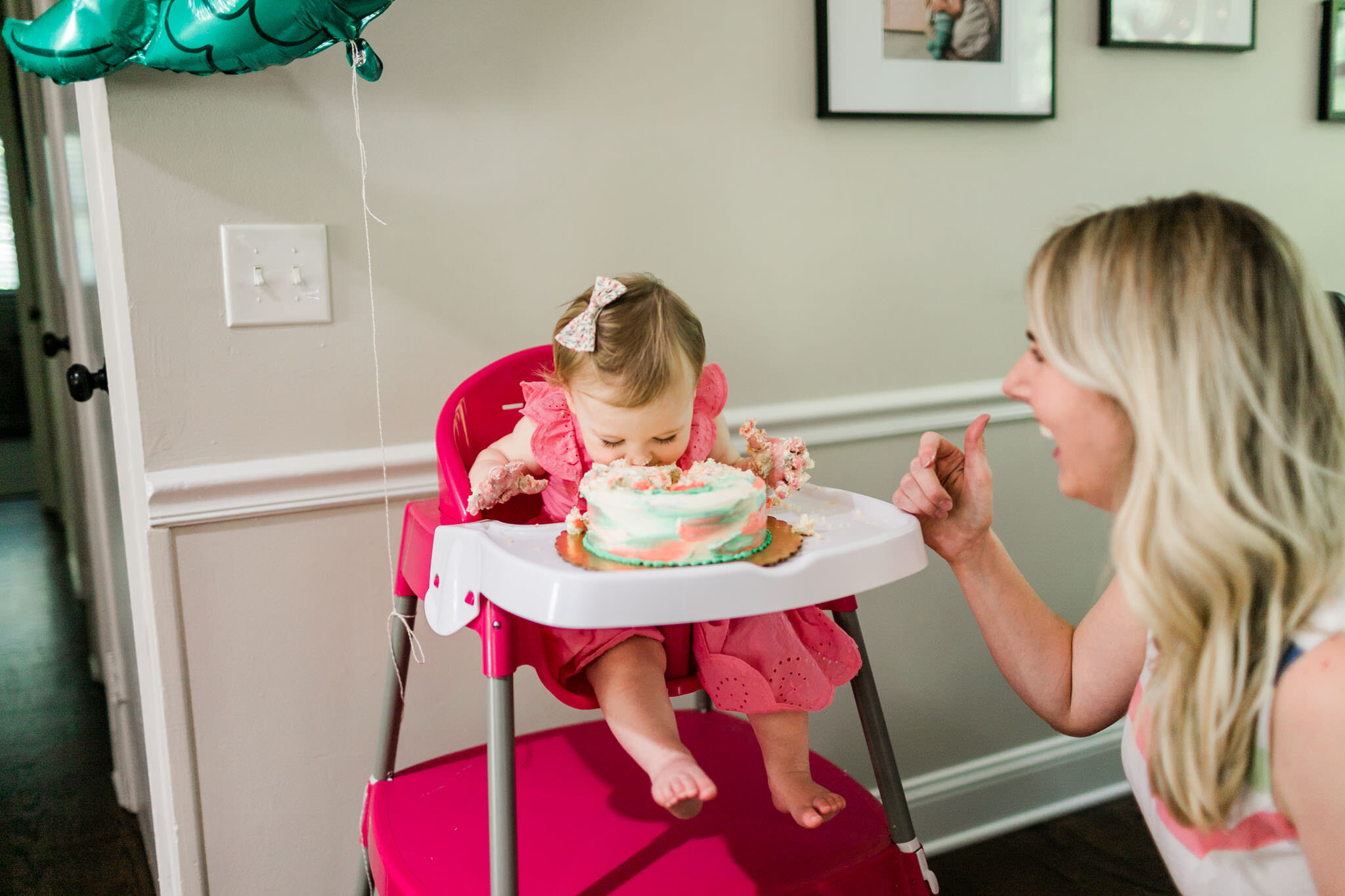 Raleigh Family Photographer | By G. Lin Photography | First birthday cake smash