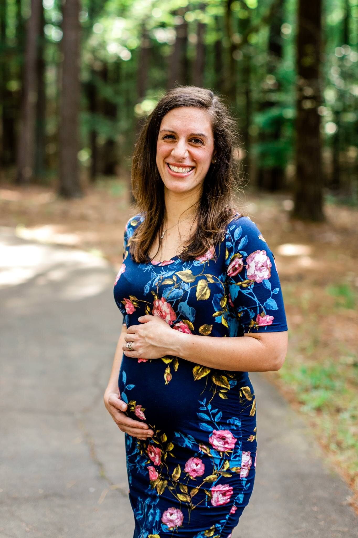 Raleigh Maternity Photographer | By G. Lin Photography | Umstead Park | Natural maternity portrait