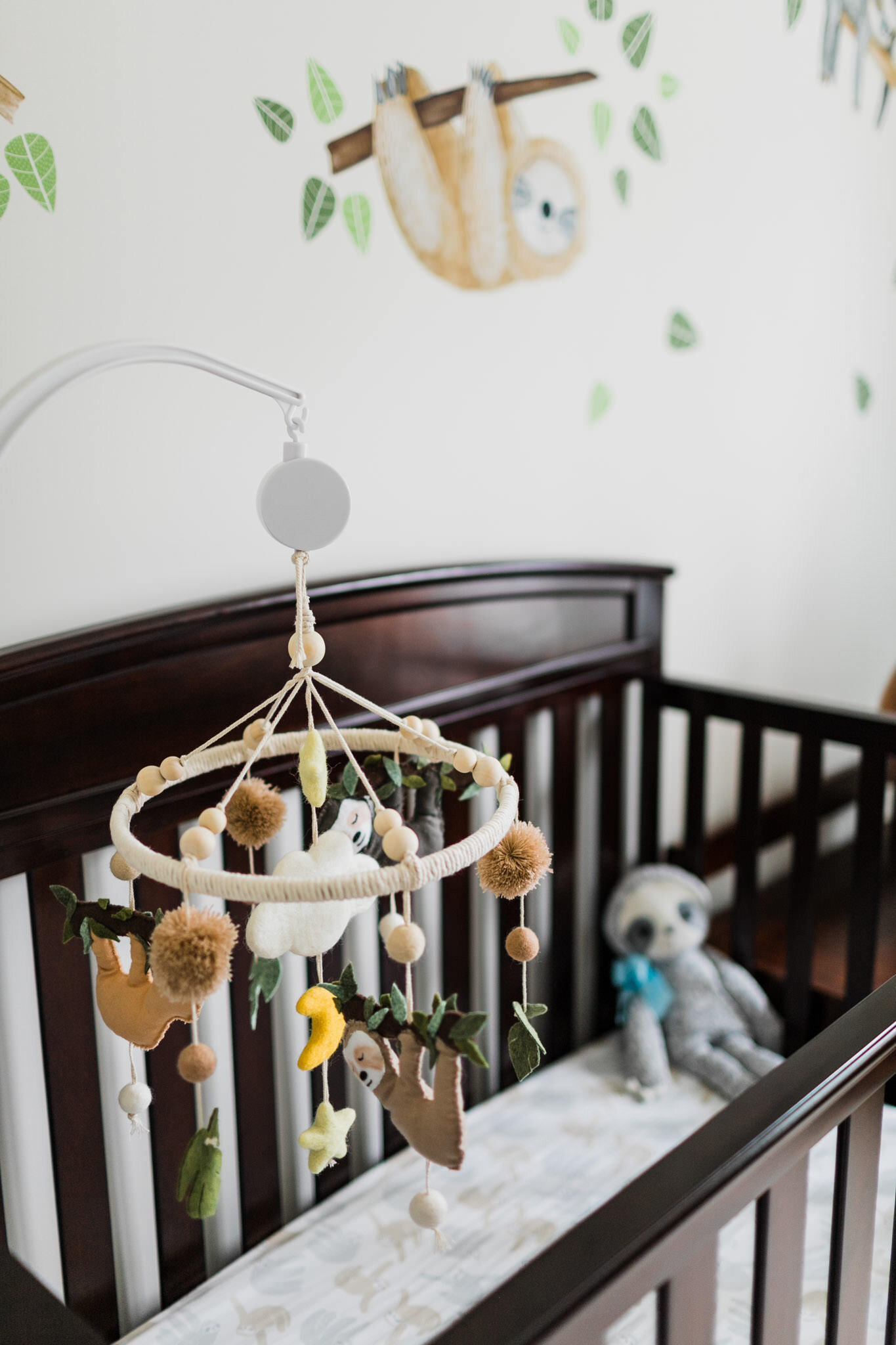 Raleigh Newborn Photographer | By G. Lin Photography | Sloth mobile on crib