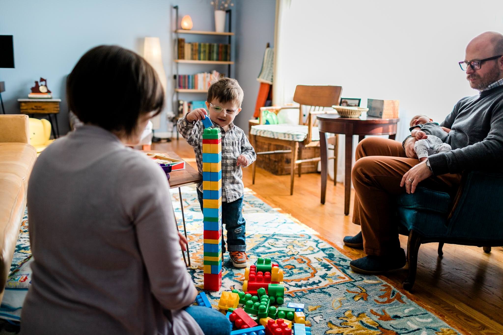 Raleigh Lifestyle Family Photographer | By G. Lin Photography | Family playing together in living room