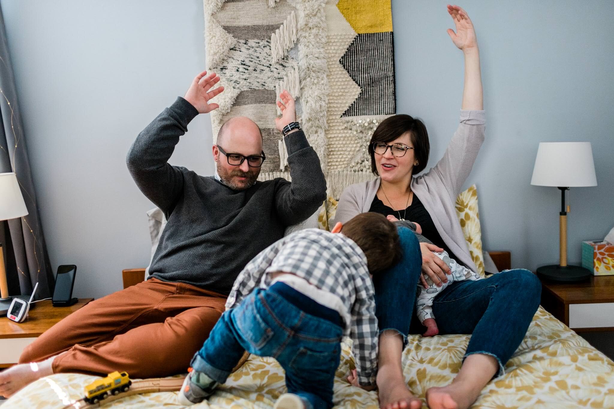 Raleigh Lifestyle Family Photographer | By G. Lin Photography | Family playing together on bed