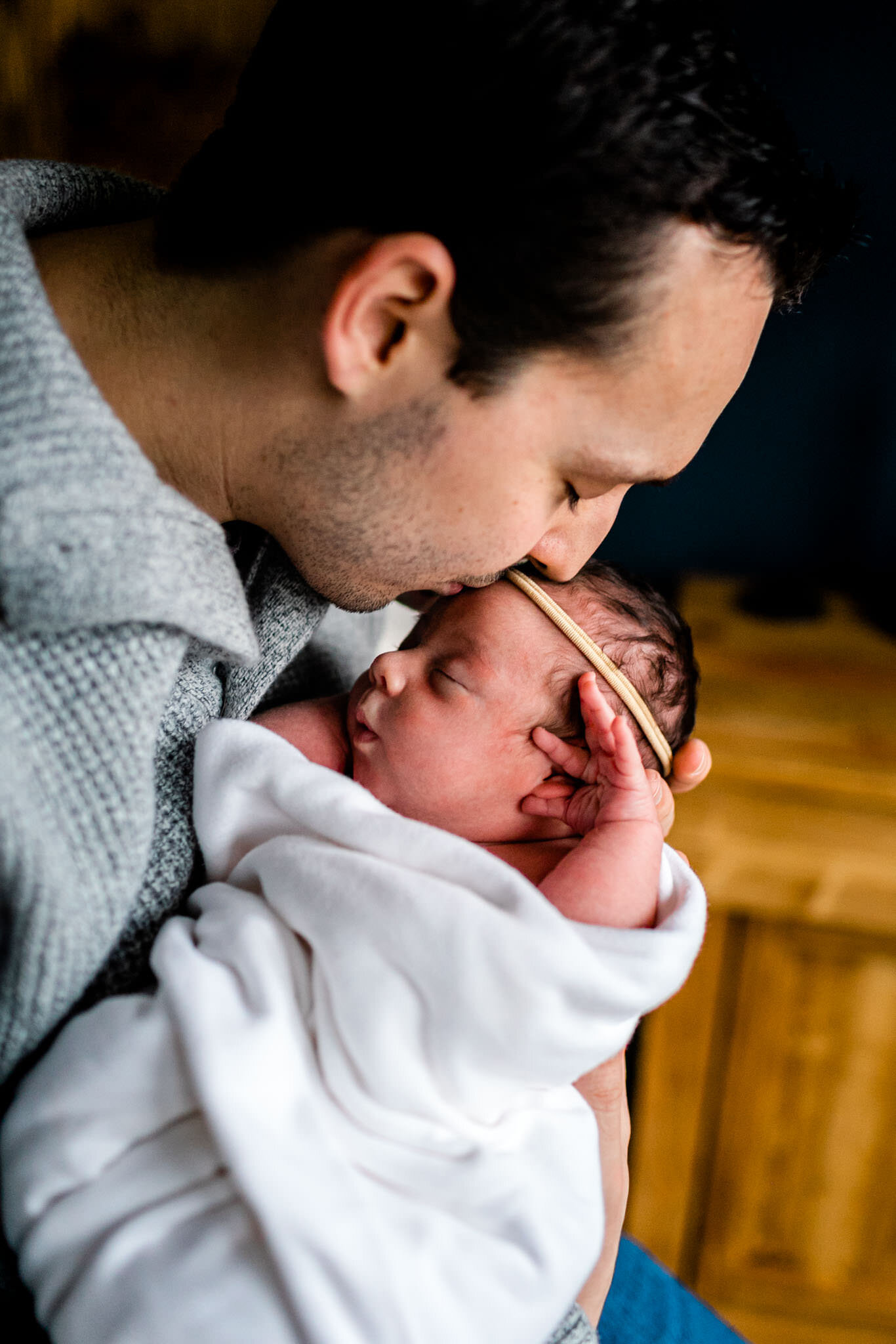 Durham Newborn Photographer | By G. Lin Photography | Dad kissing baby girl