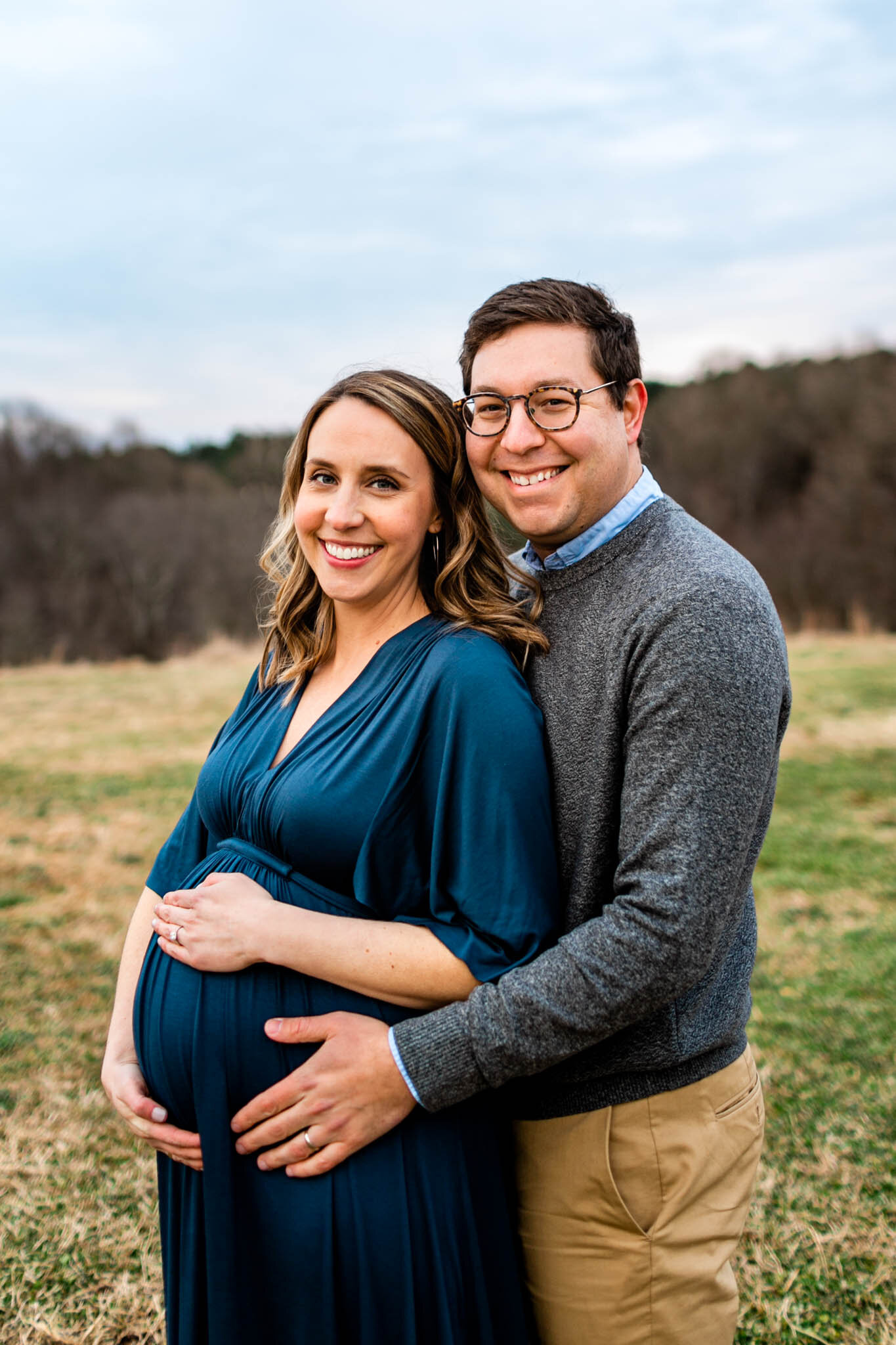 Raleigh Newborn Photographer | By G. Lin Photography | NCMA | Couple maternity portrait