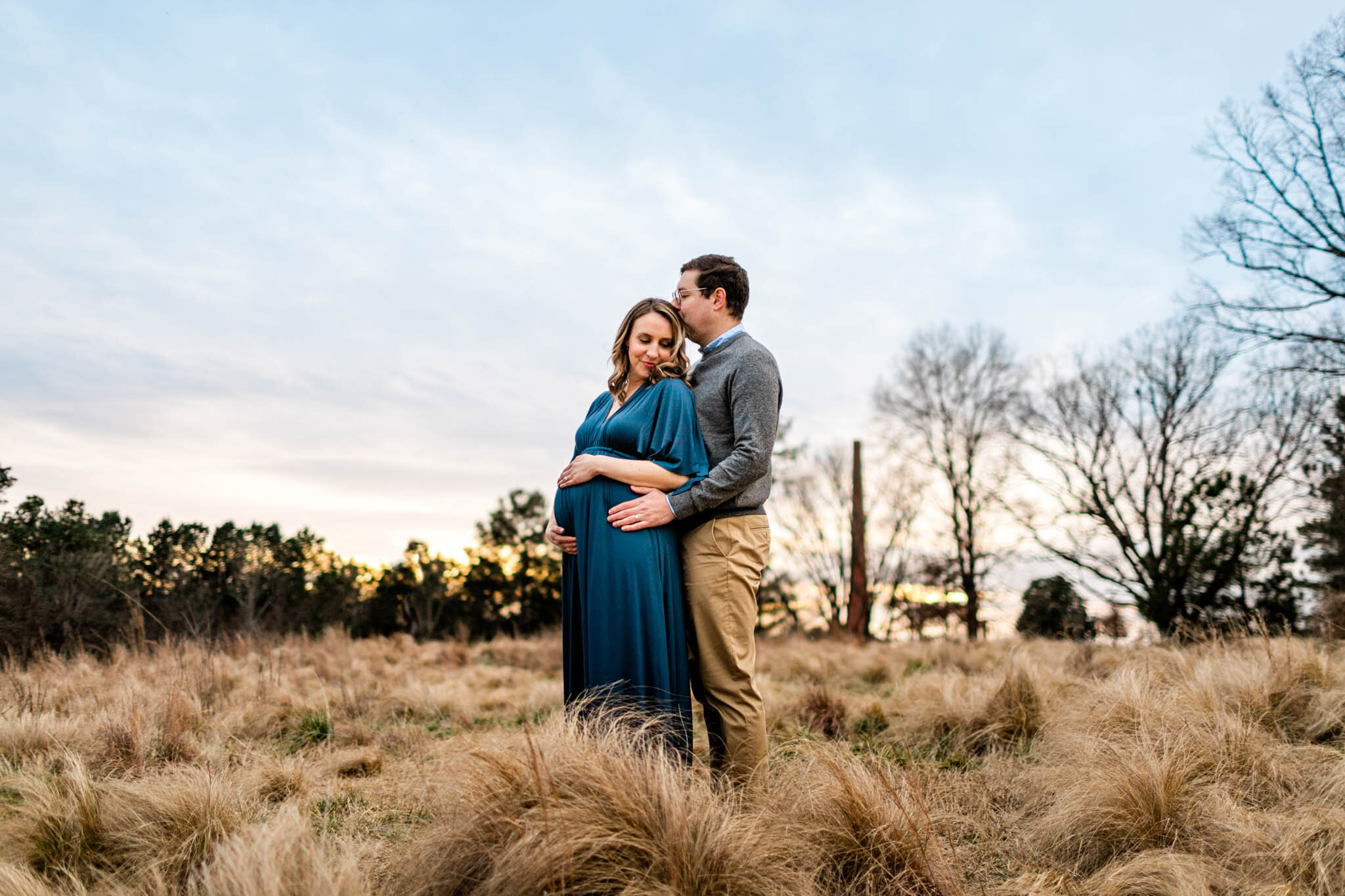 Raleigh Newborn Photographer | By G. Lin Photography | NCMA | Woman and man standing in open field