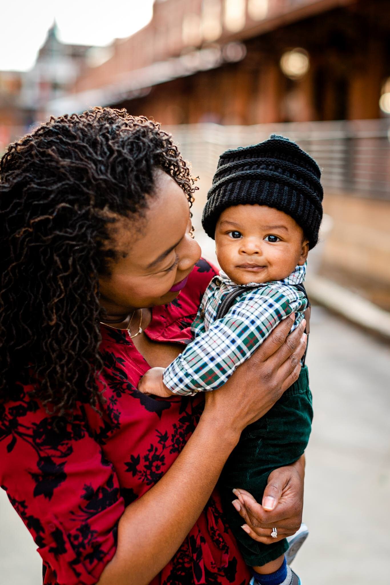 Durham-Family-Photographer-American-Tobacco-Campus-12.jpg