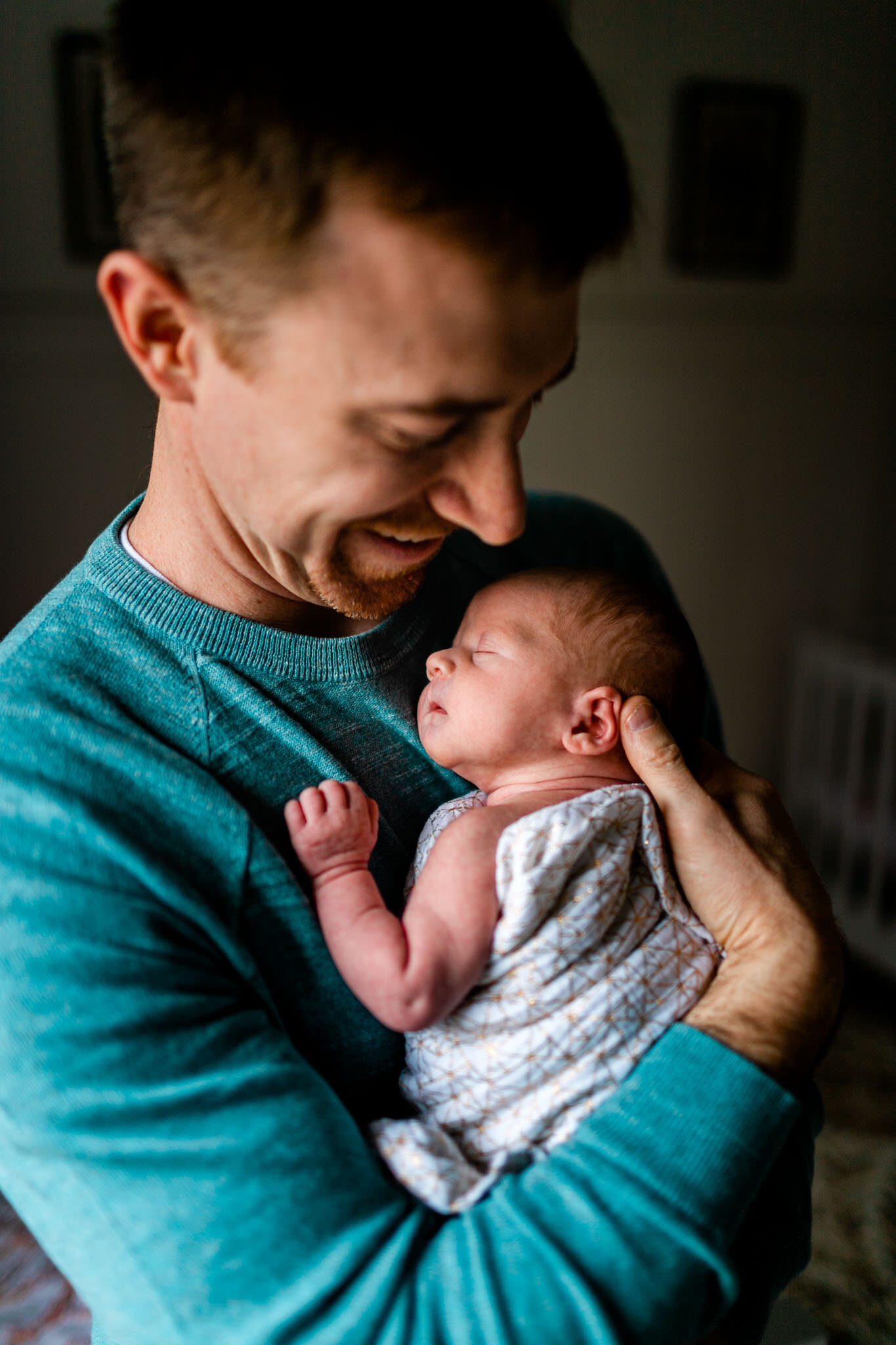 Hillsborough Newborn Photographer | By G. Lin Photography | Father holding baby girl