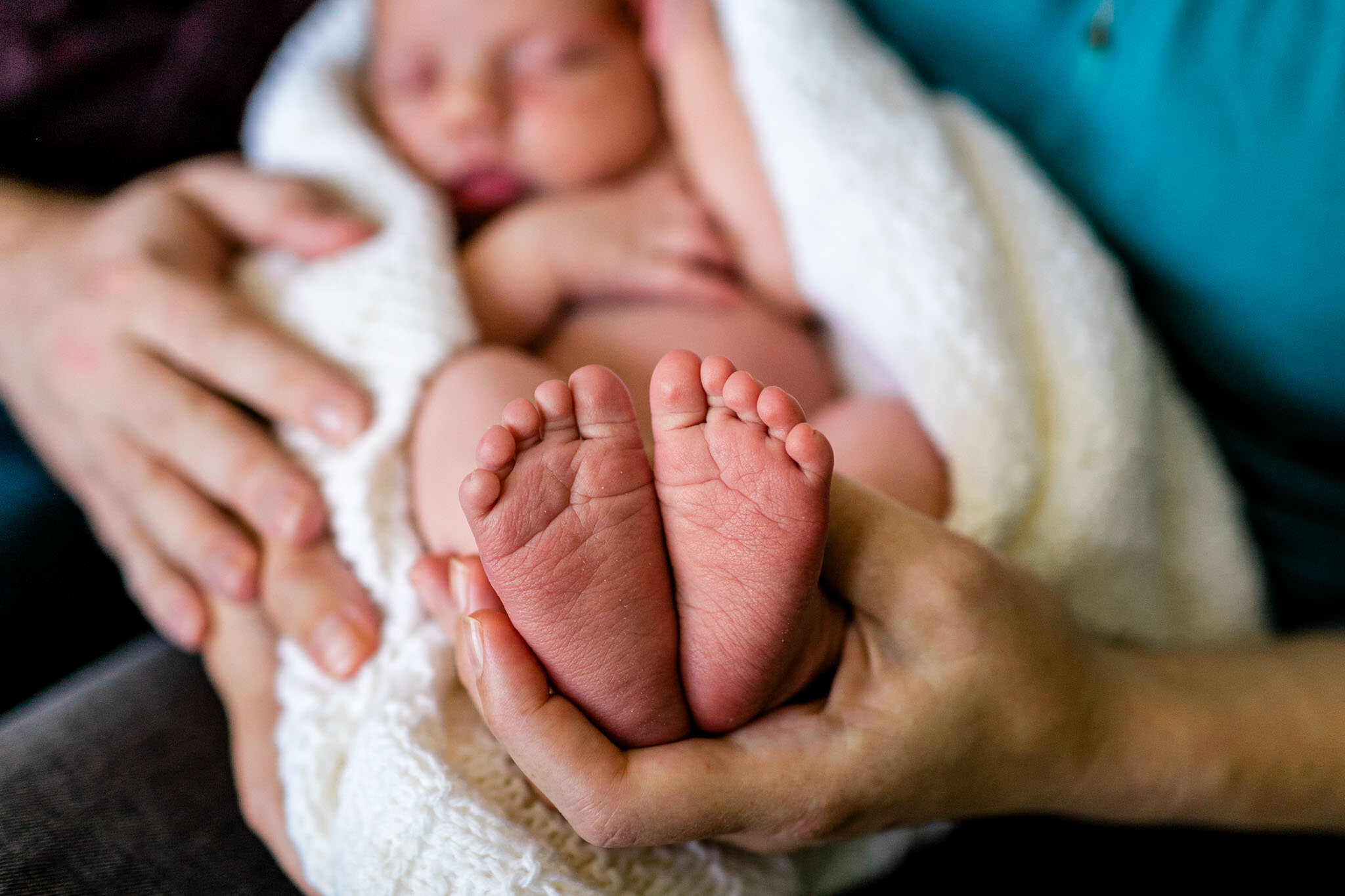 Durham Newborn Photographer | By G. Lin Photography | Close up of baby's feet