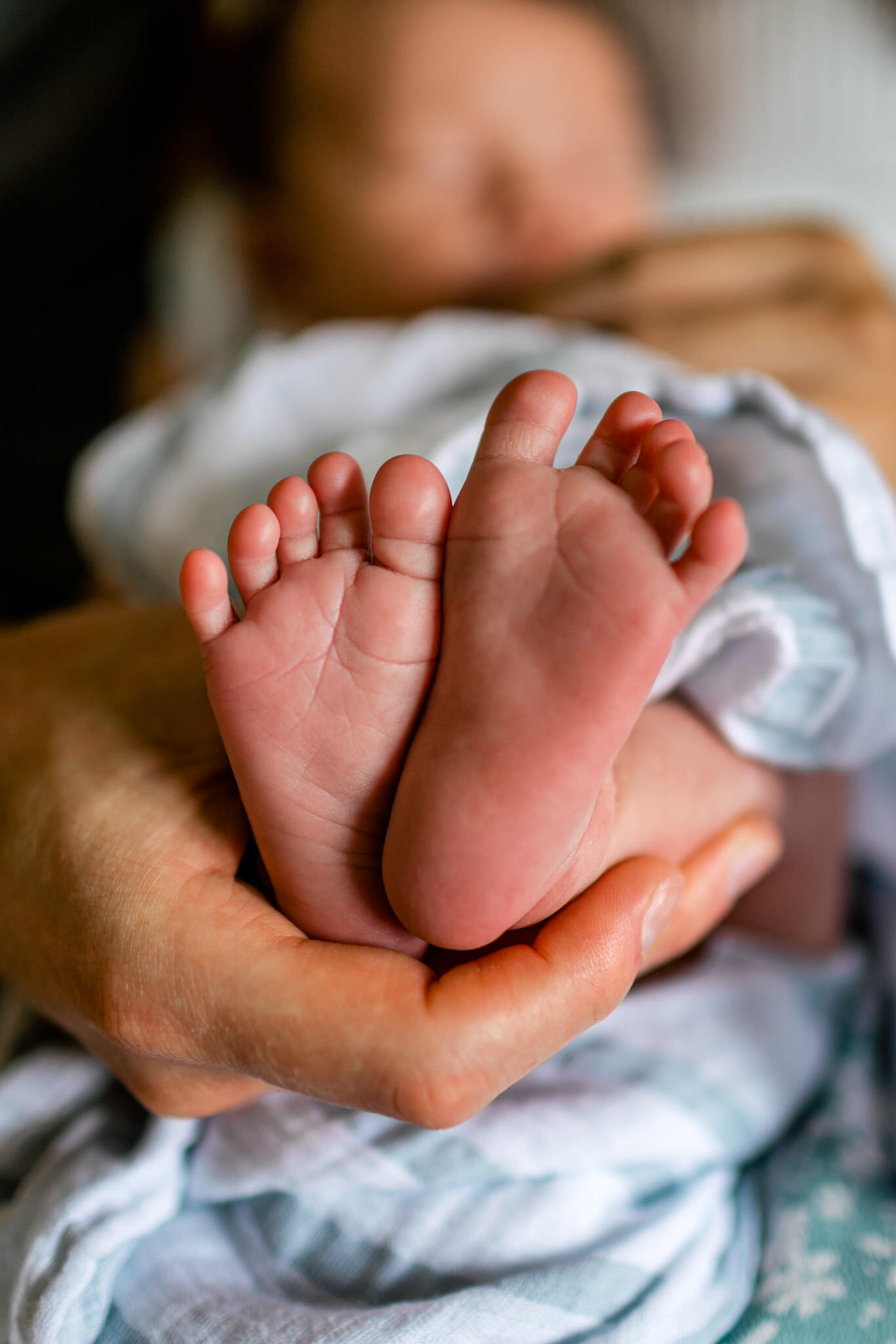 Close up of baby's feet | Durham Newborn Photographer | By G. Lin Photography