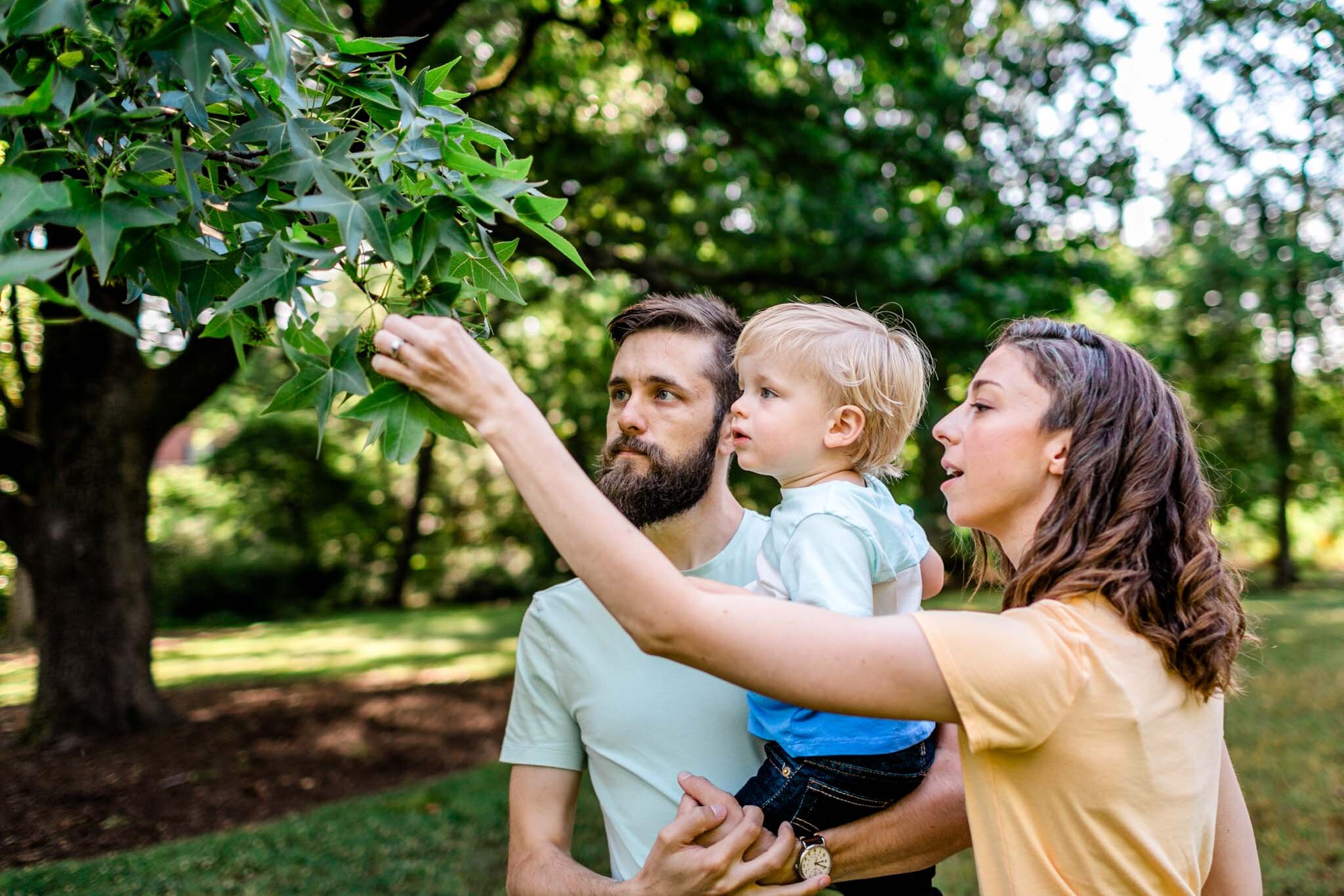 UNC-Coker-Arboretum-Family-Photographer-27.jpg