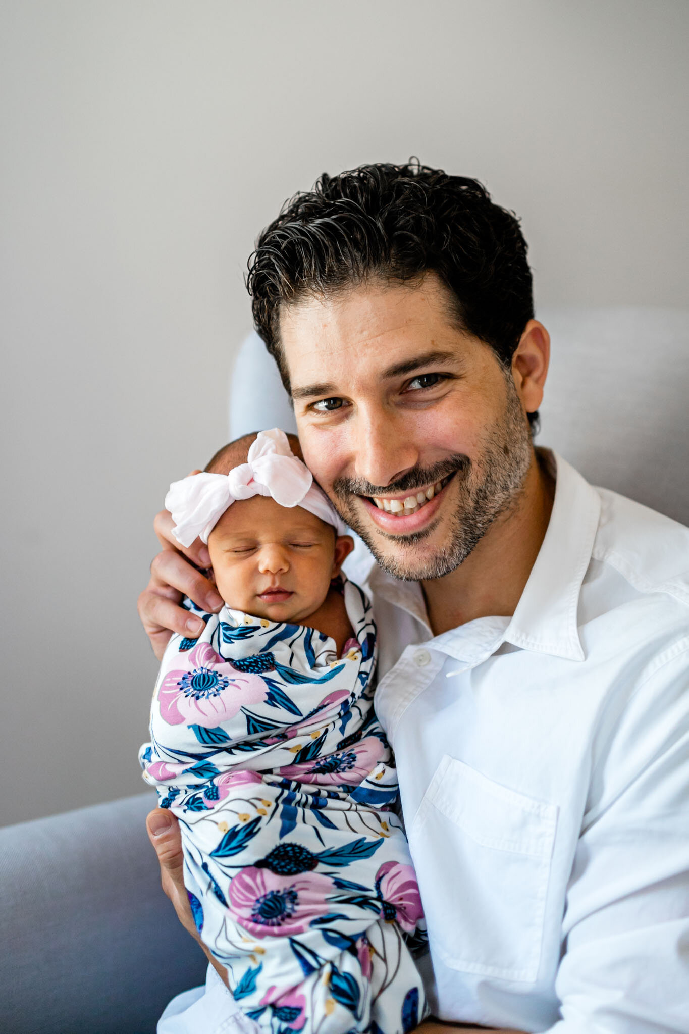 Portrait of father and baby girl | Durham Newborn Photographer | By G. Lin Photography