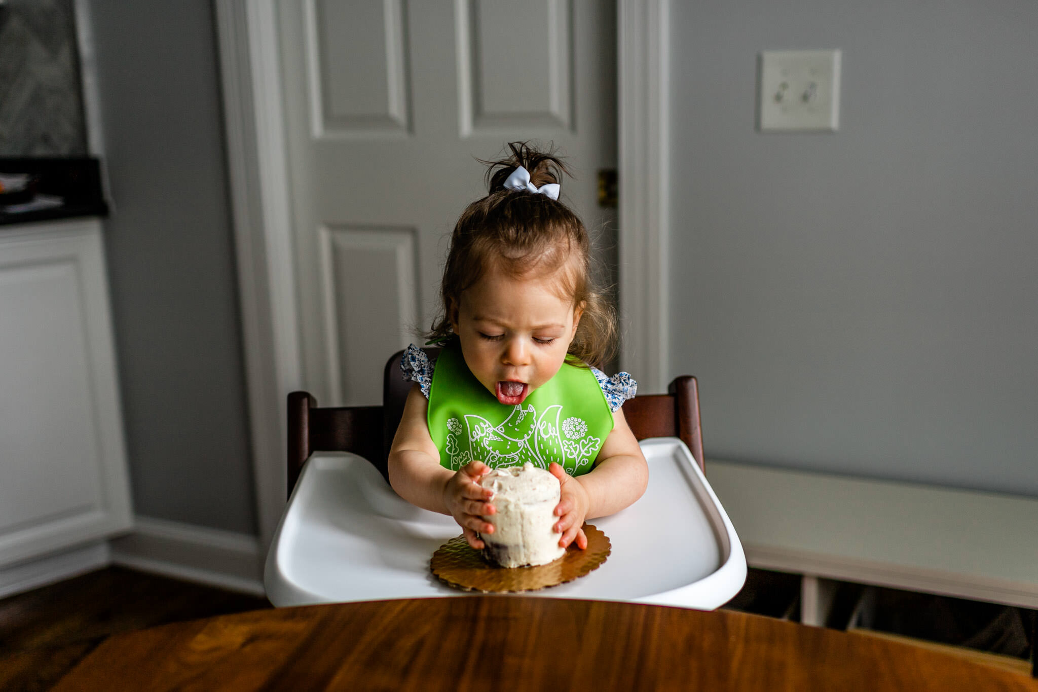 Durham Family Photographer | By G. Lin Photography | Baby girl grabbing cake