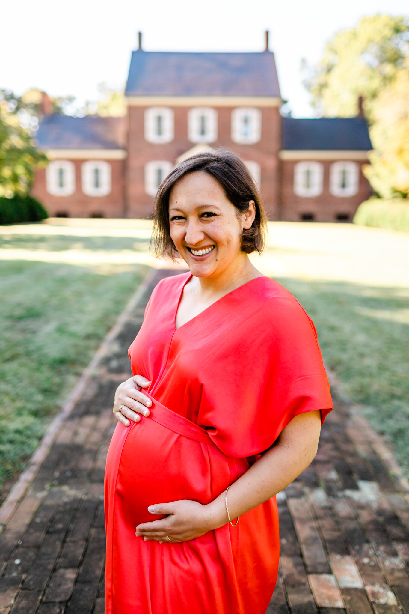 Maternity Shoot at Ayr Mount | Hillsborough Maternity Photographer | By G. Lin Photography | Pregnant woman smiling at camera