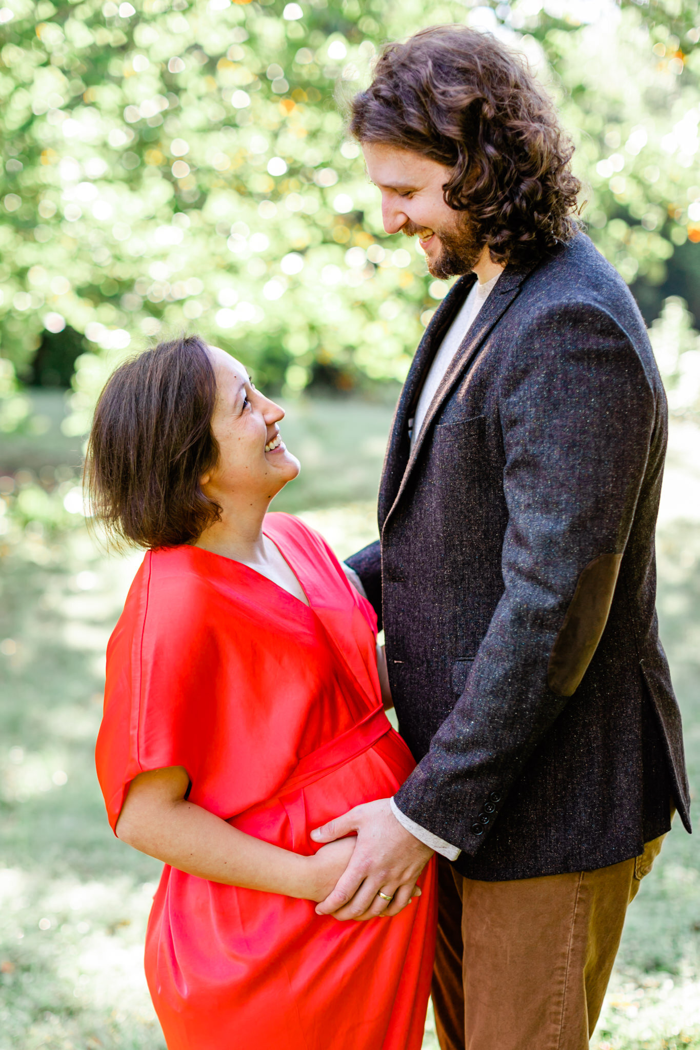 Maternity Shoot at Ayr Mount | Hillsborough Maternity Photographer | By G. Lin Photography | Couple embracing baby bump