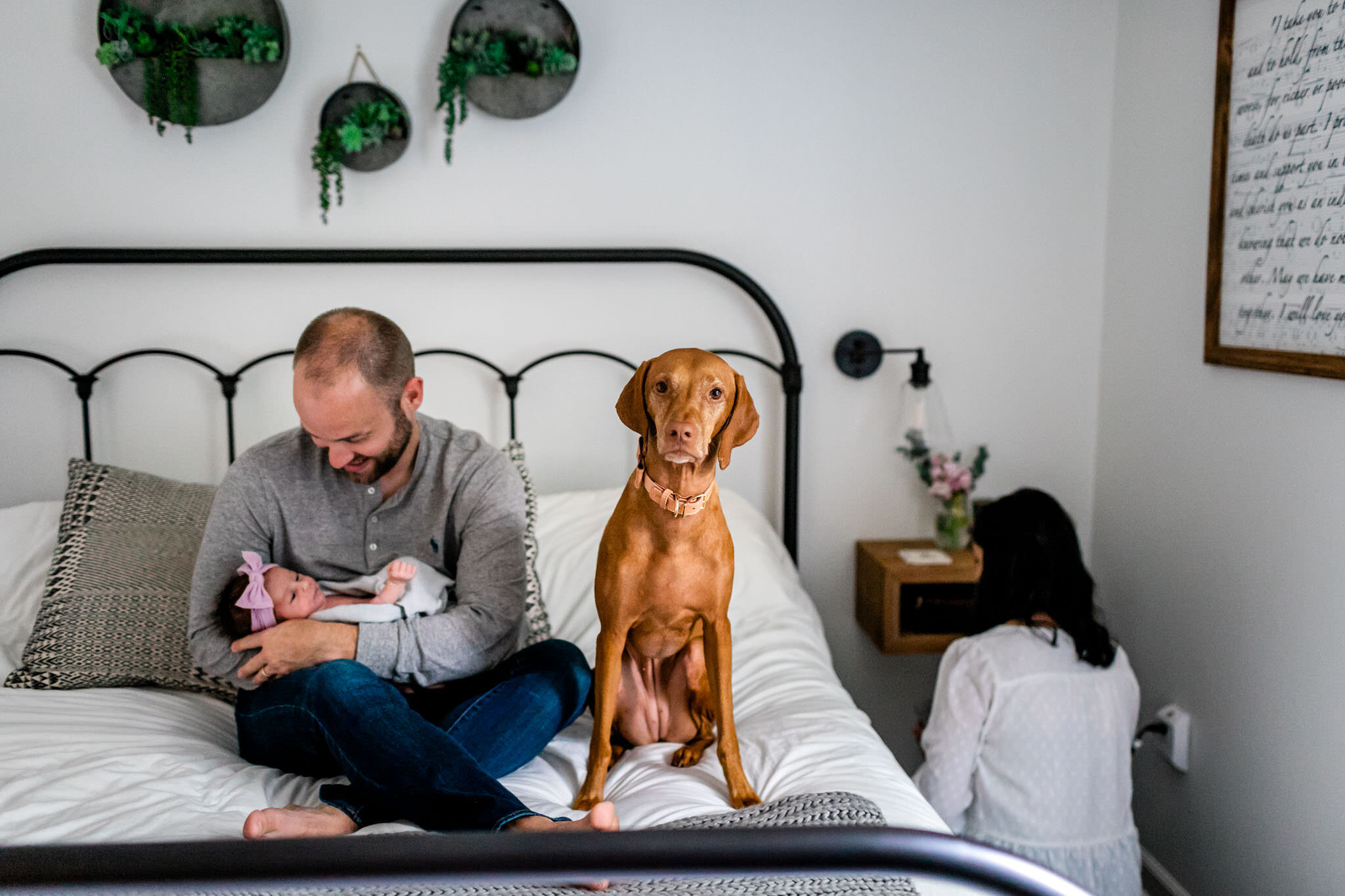 Charlotte Newborn Photographer | By G. Lin Photography | family and dog sitting on bed