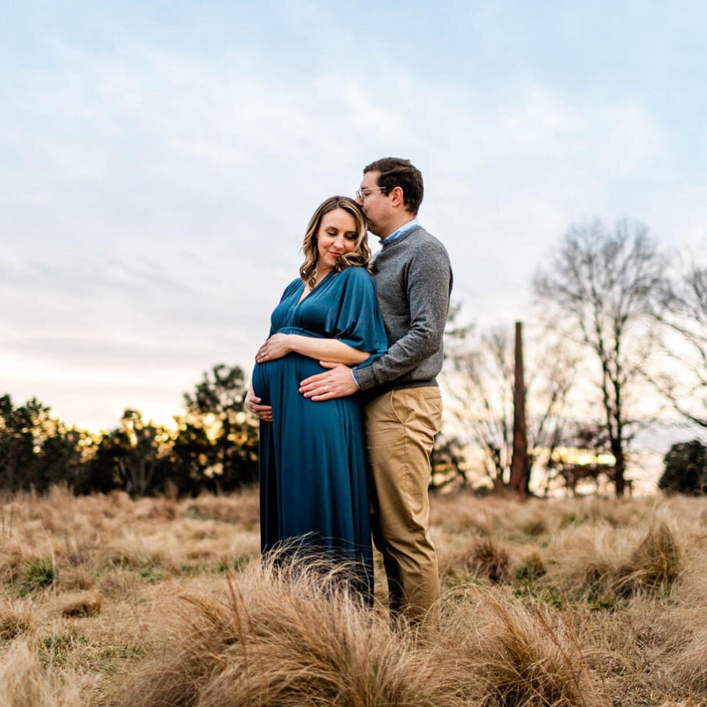 I had the wonderful honor of capturing maternity photos for Sydney and Nick a few weeks ago! ❤️ It was such a GORGEOUS winter maternity session, and the joy and excitement for Baby K was so evident! 😊 It truly is humbling to be part of documenting s