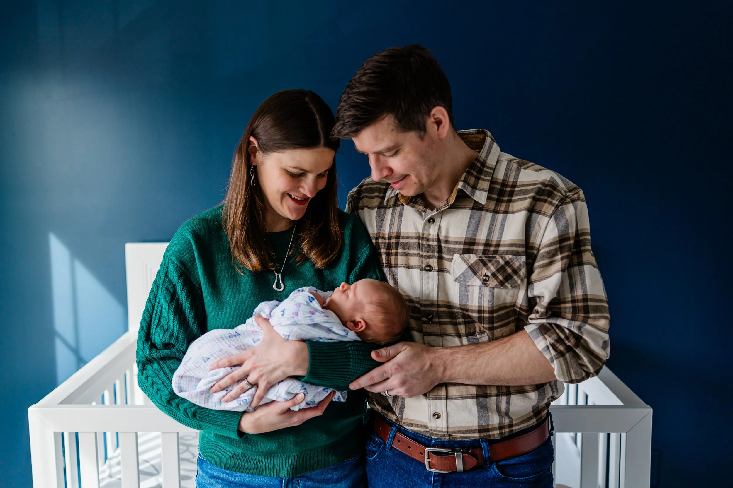 A Beautiful Lifestyle Newborn Session | Apex Newborn Photographer