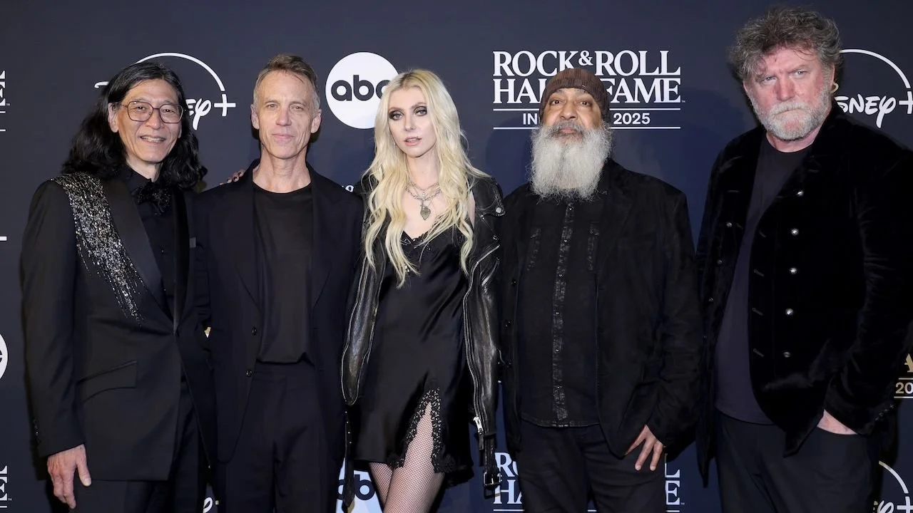 Louder Sound - “‘Everyone thinks it's the notes: no, it's the time signatures.’ The Pretty Reckless star Taylor Momsen on the challenges she faces singing Chris Cornell's songs with Soundgarden”