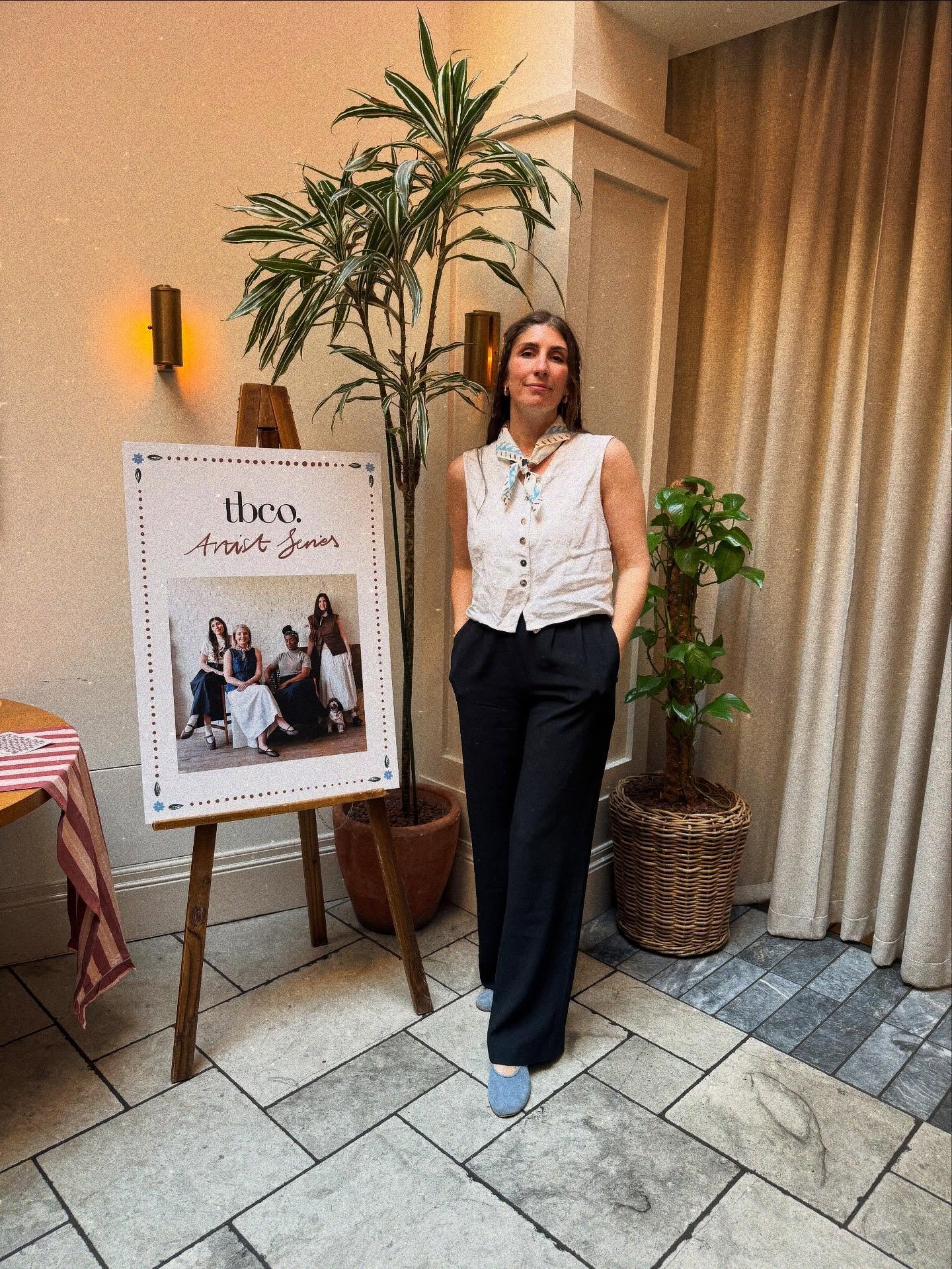 May + June in Bloom 🌸 

~ Launch of the @wearetbco artist series, scarves and tees, thanks to all who came! 
~ New very limited Ocean Magic prints 
~ Coming back from camping to my papaver in BLOOM 
~ Outstanding late tulips @farmergracy 
@amybanner