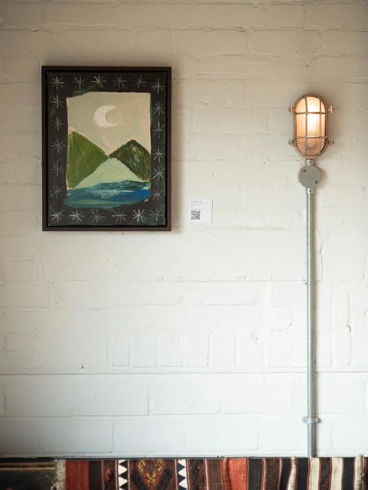 Some lovely photos from the private view of my exhibition opening @tillinghamwines earlier this week. It&rsquo;s been so great to work with the team there and takeover their walls with my work. This is the biggest collection of paintings I&rsquo;ve p