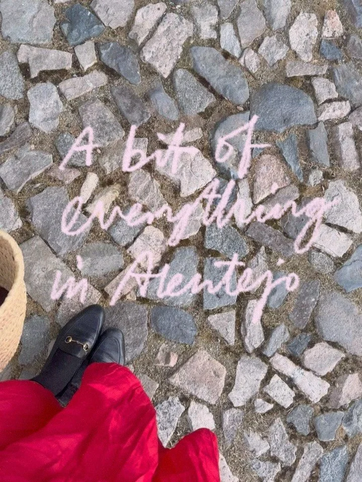 First taste of Spring 🌼🌾 Loved my stay at @sao_lourenco_do_barrocal with @birdtravelpr An incredible few days, in a stunning setting and exceptional levels of hosting.
Met local artists, ceramicists and their bees, made candles infused with herbs o