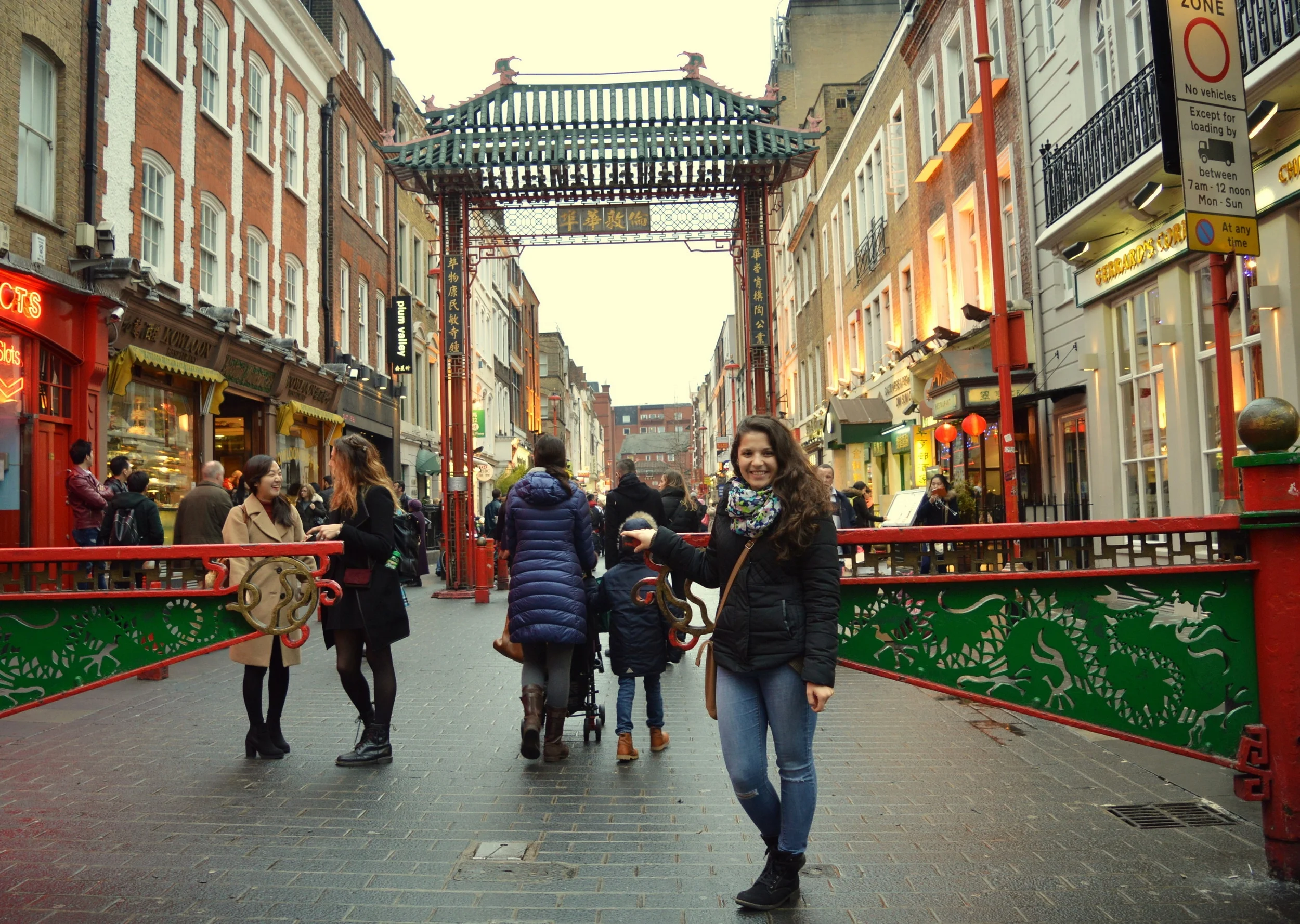 Eva Oláhová in China Town, London.