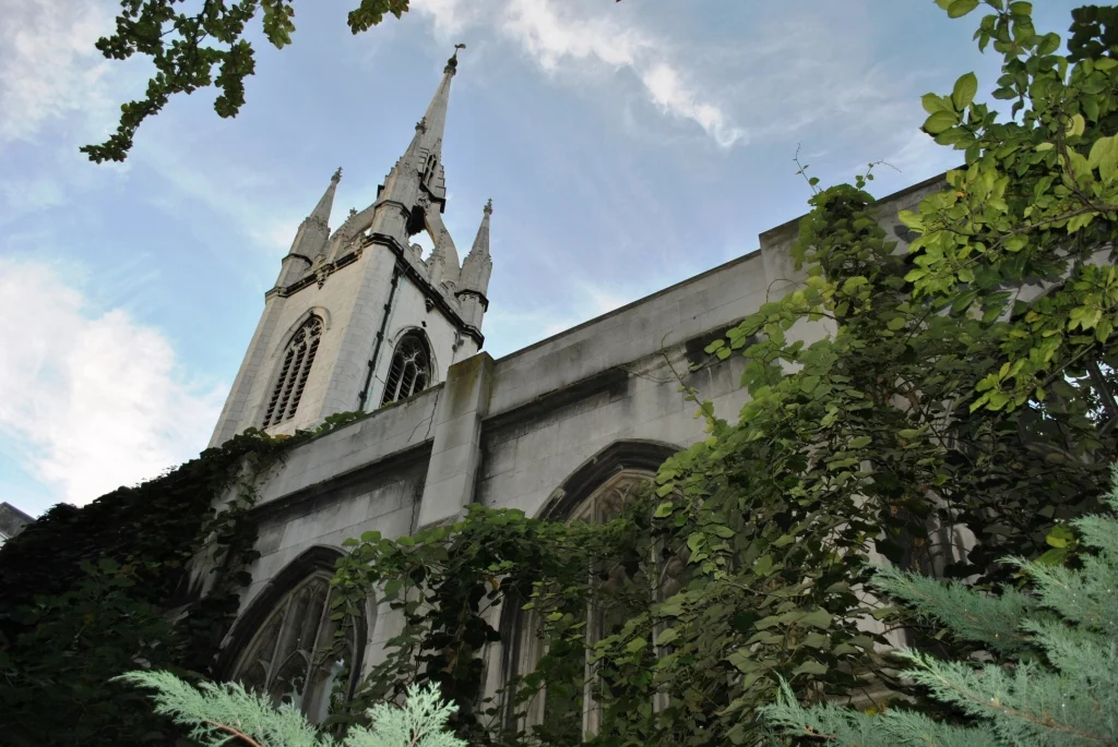 St Dunstan-in-the-East (photo: Elisa Rolle)