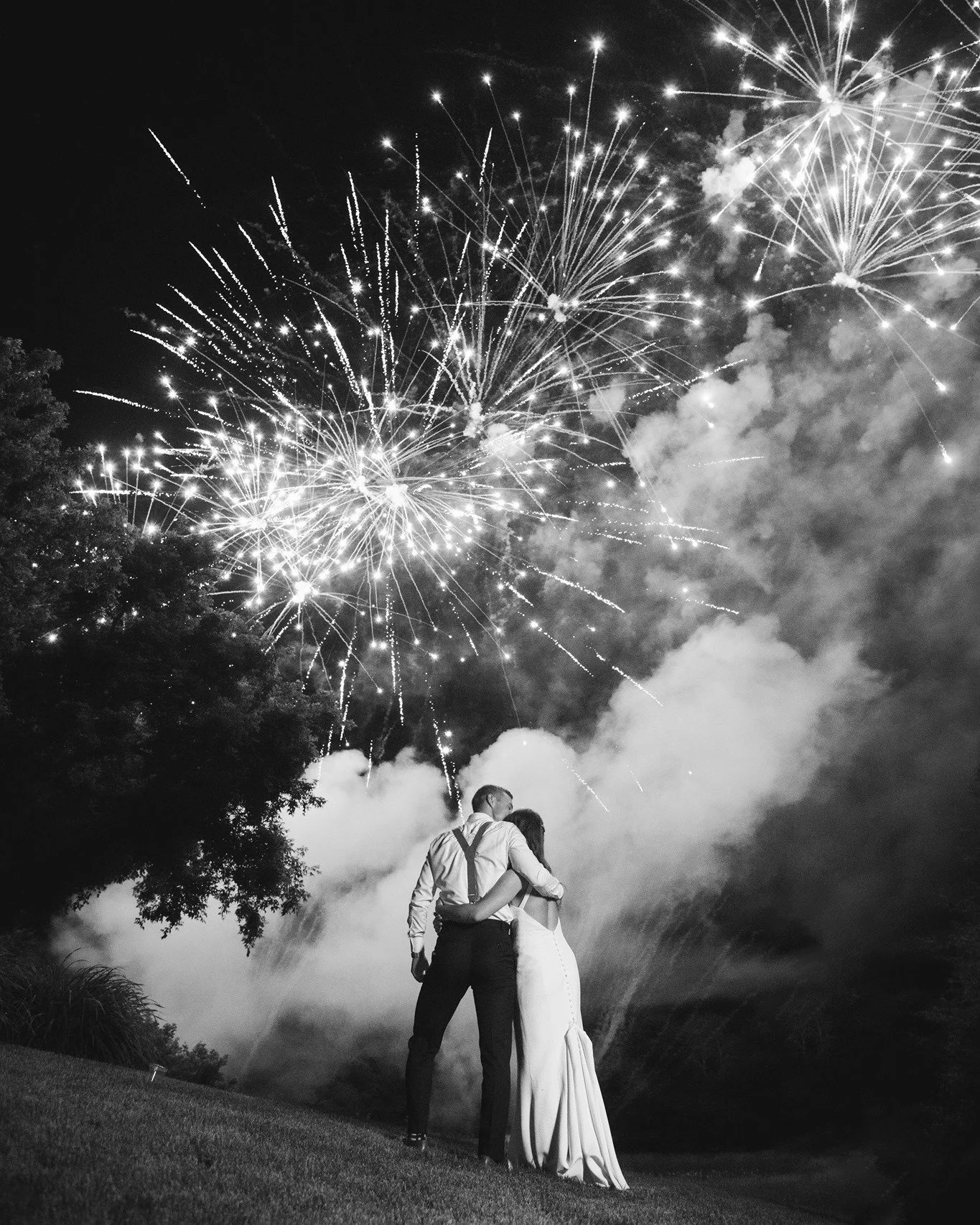 Happy Fourth of July! 🇺🇸

We salute the brave individuals who fought for independence without thinking about their fate, and gifted us the glory of Independence. Happy Independence Day ❤🤍💙
