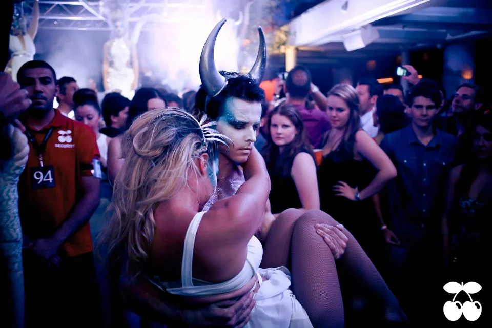 pacha white 3.jpg
