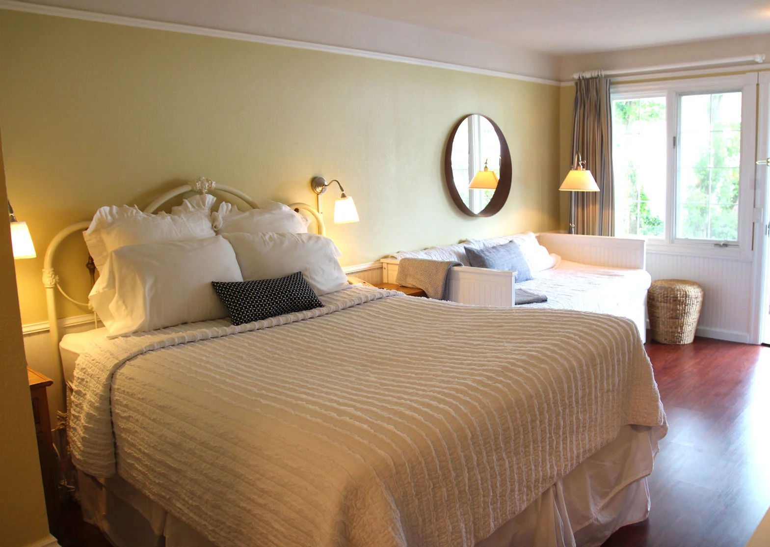 Outlook Inn on Orcas Island