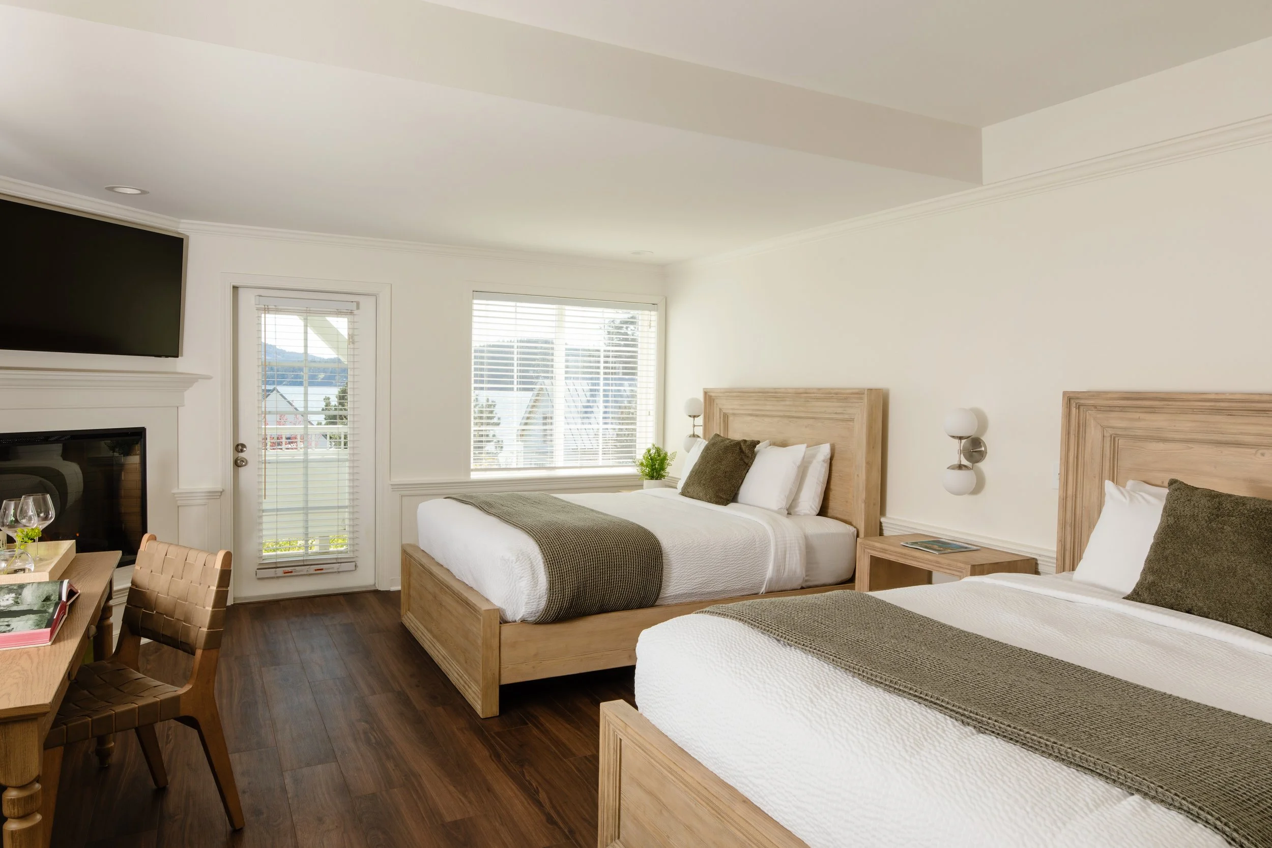 Accessible Rooms — Outlook Inn on Orcas Island