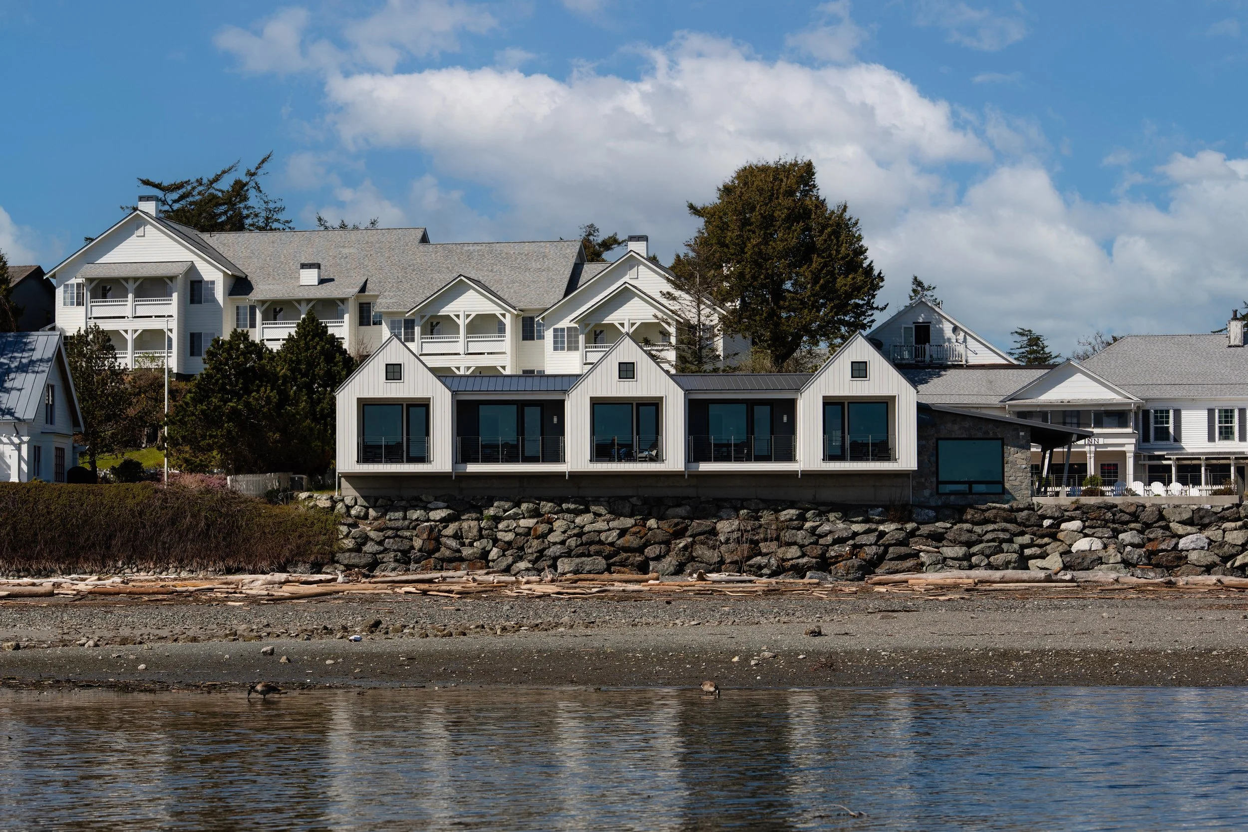 Best Place to Stay on Orcas Island — Outlook Inn on Orcas Island