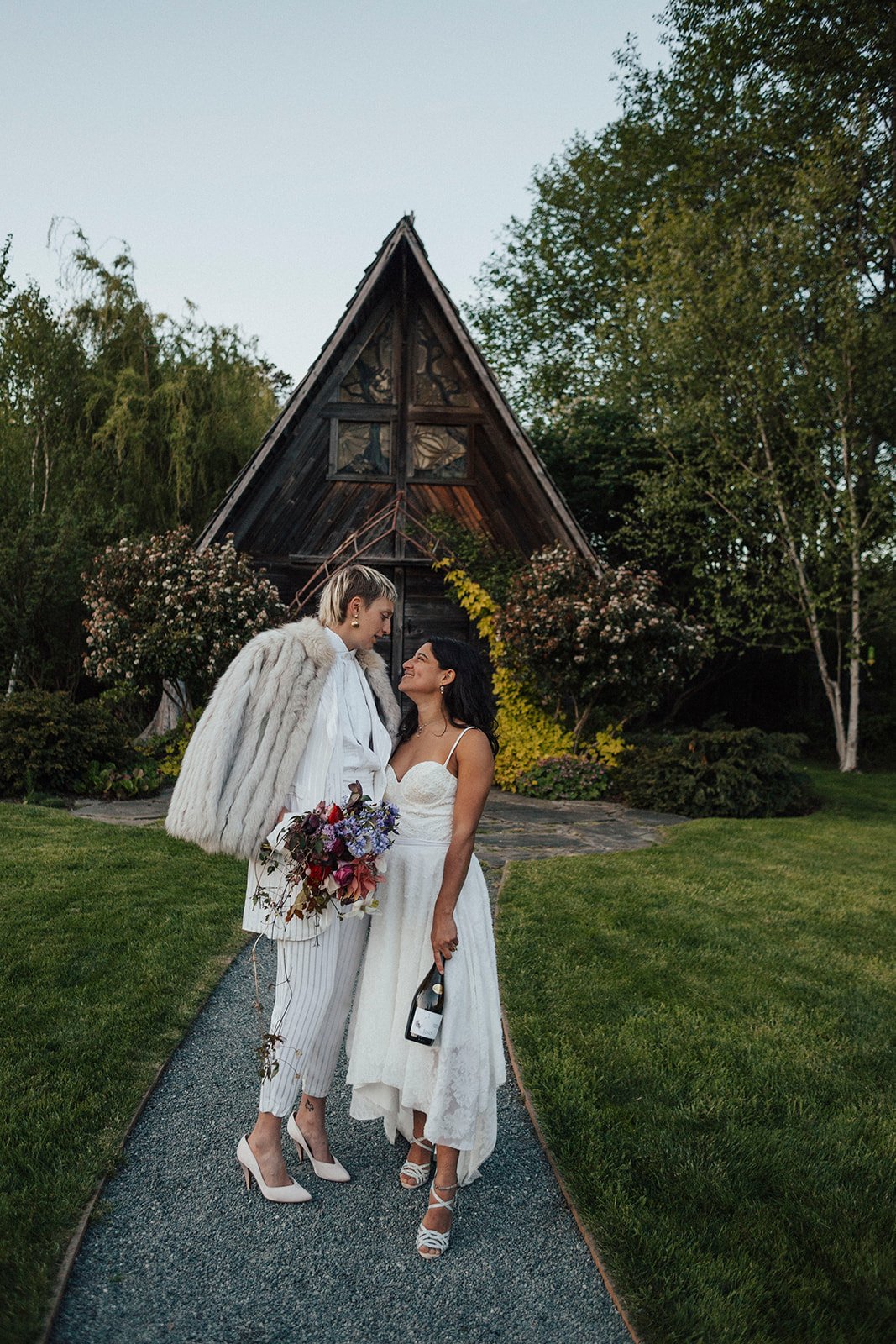 Weddings — Outlook Inn on Orcas Island