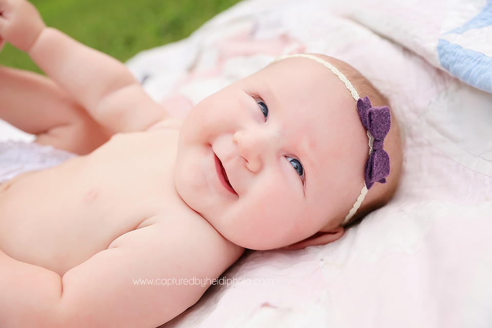 1-central-iowa-baby-photographer-huxley-captured-by-heidi-hicks-family.png