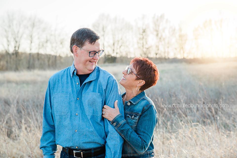 4 central iowa photograper huxley ames ankeny desmoines moore memorial park wedding anniversary photo shoot heidi hicks terry dewald fredric.jpg