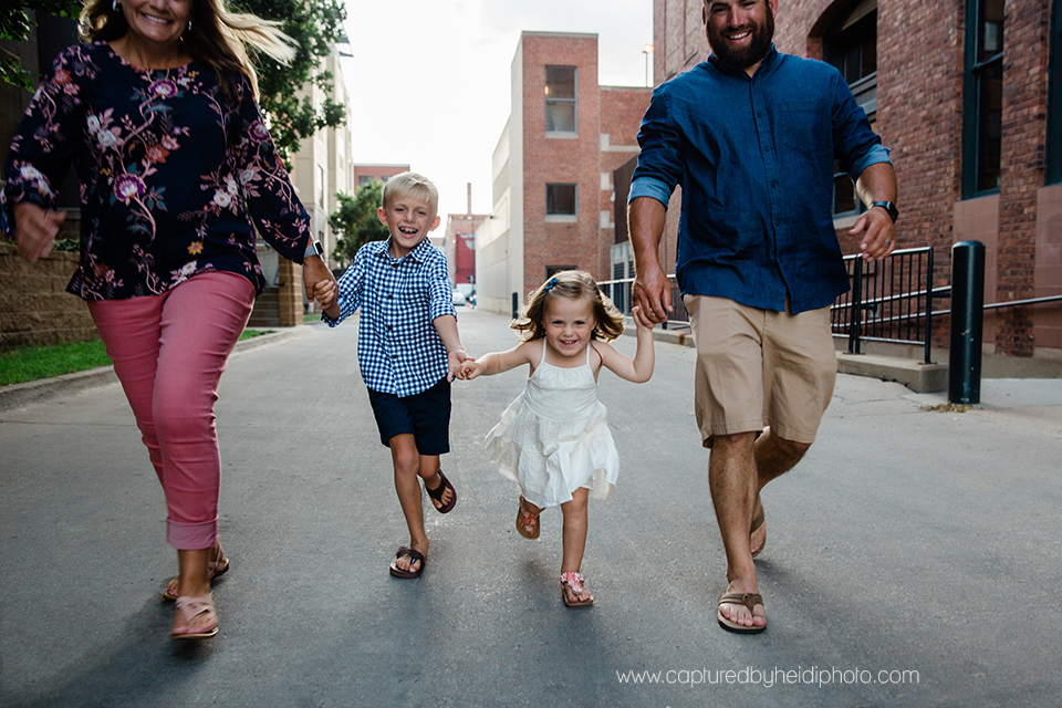 10 central iowa family photographer captured by heidi hicks ames ankeney desmoines kristyn nobiling.jpg